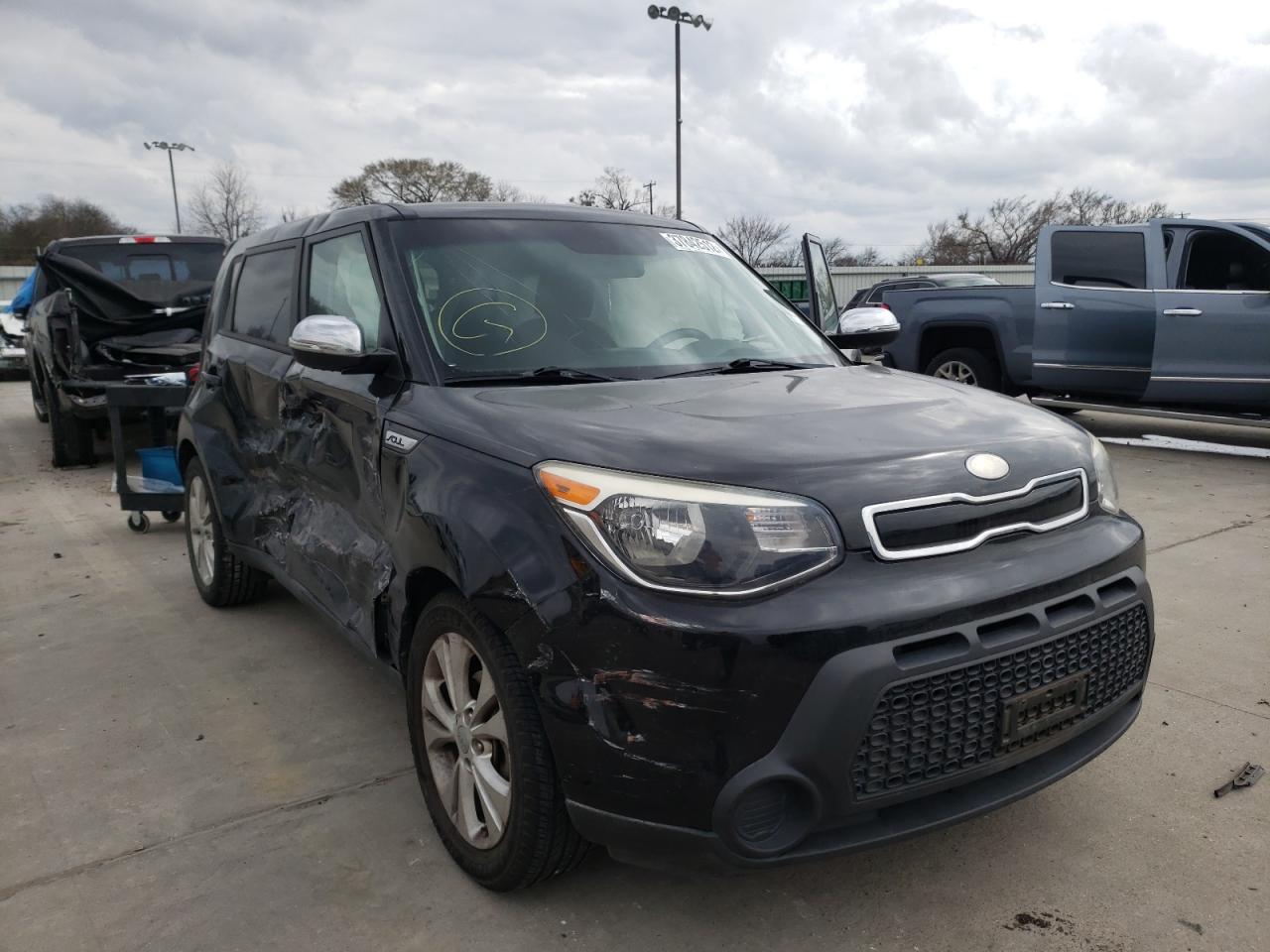 KIA SOUL + 2014 with VIN KNDJP3A52E7025685 - Photo from auction