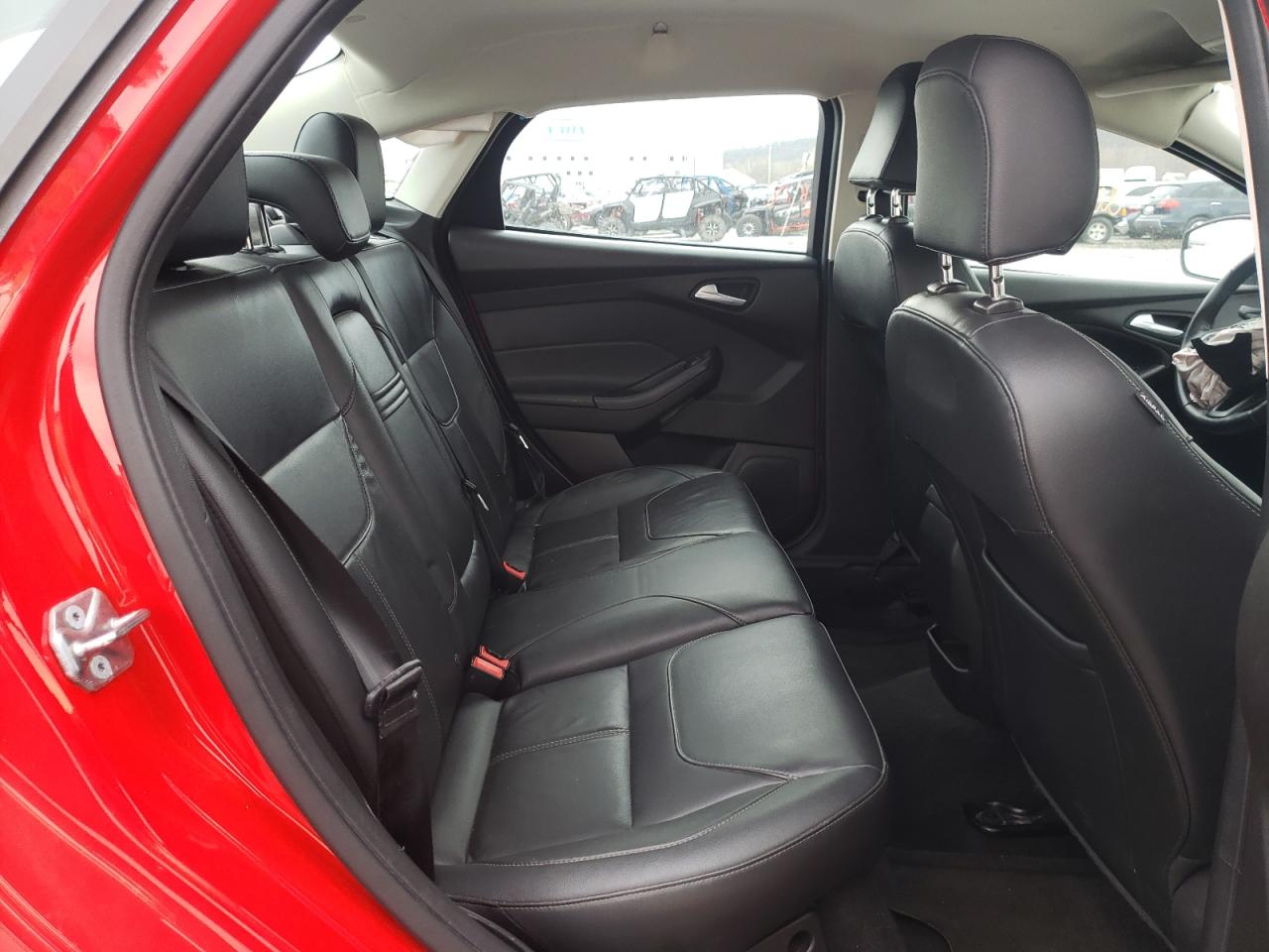 Photo 6 from auction – 2016 FORD FOCUS SE with VIN 1FADP3F24GL389764