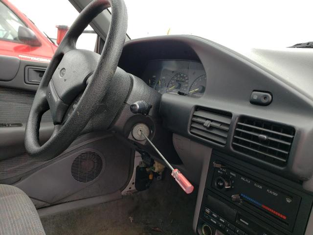 Photo 9 from auction – 1995 FORD ESCORT LX with VIN 1FASP11JXSW198674