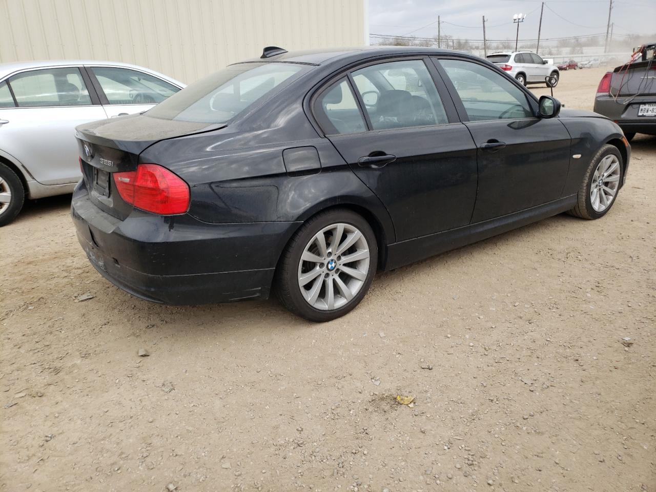Photo 4 from auction – 2011 BMW 328 I with VIN WBAPH7C54BE852748