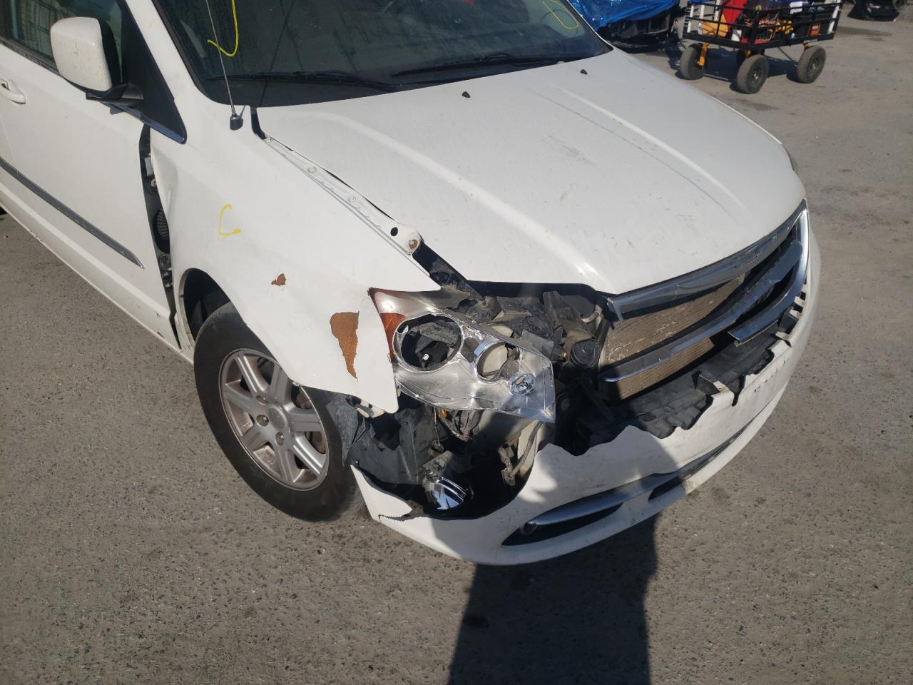 Photo 9 from auction – 2011 CHRYSLER TOWN & COU with VIN 2A4RR5DG1BR665056