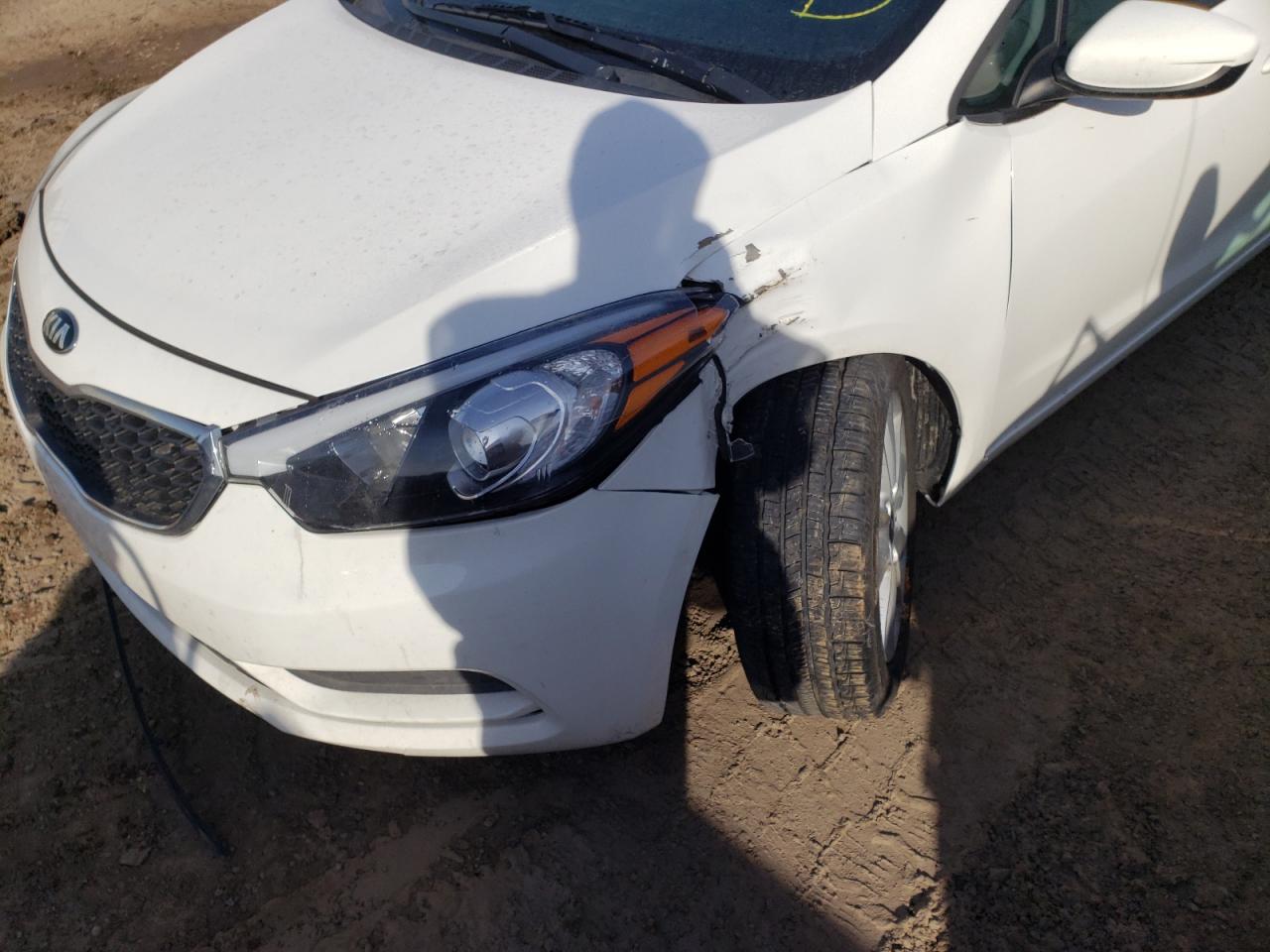 Photo 9 from auction – 2016 KIA FORTE LX with VIN KNAFK4A68G5492723