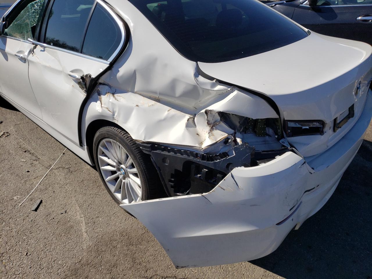 Photo 9 from auction – 2011 BMW 535 XI with VIN WBAFU7C54BC780792