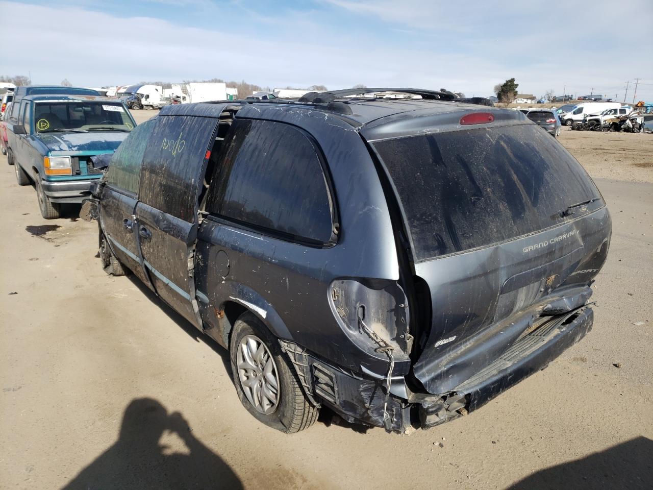 Photo 3 from auction – 2001 DODGE GRAND CARA with VIN 2B4GP44321R354256