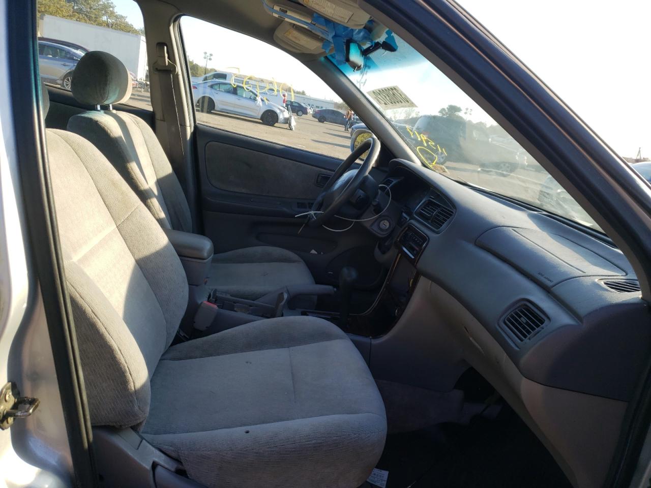 Photo 5 from auction – 2001 NISSAN ALTIMA XE with VIN 1N4DL01D11C115917
