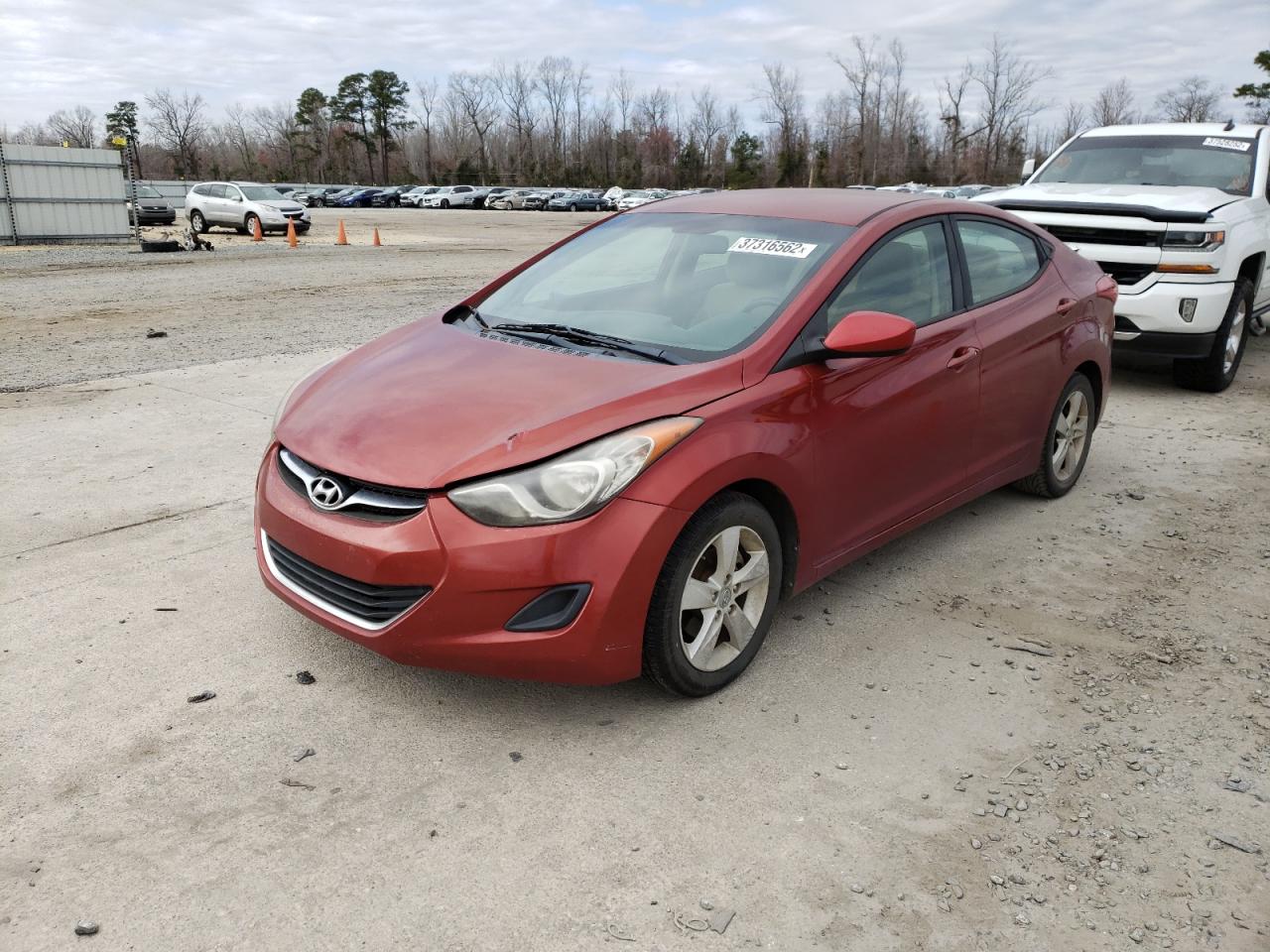 Photo 2 from auction – 2011 HYUNDAI ELANTRA GL with VIN KMHDH4AEXBU115465