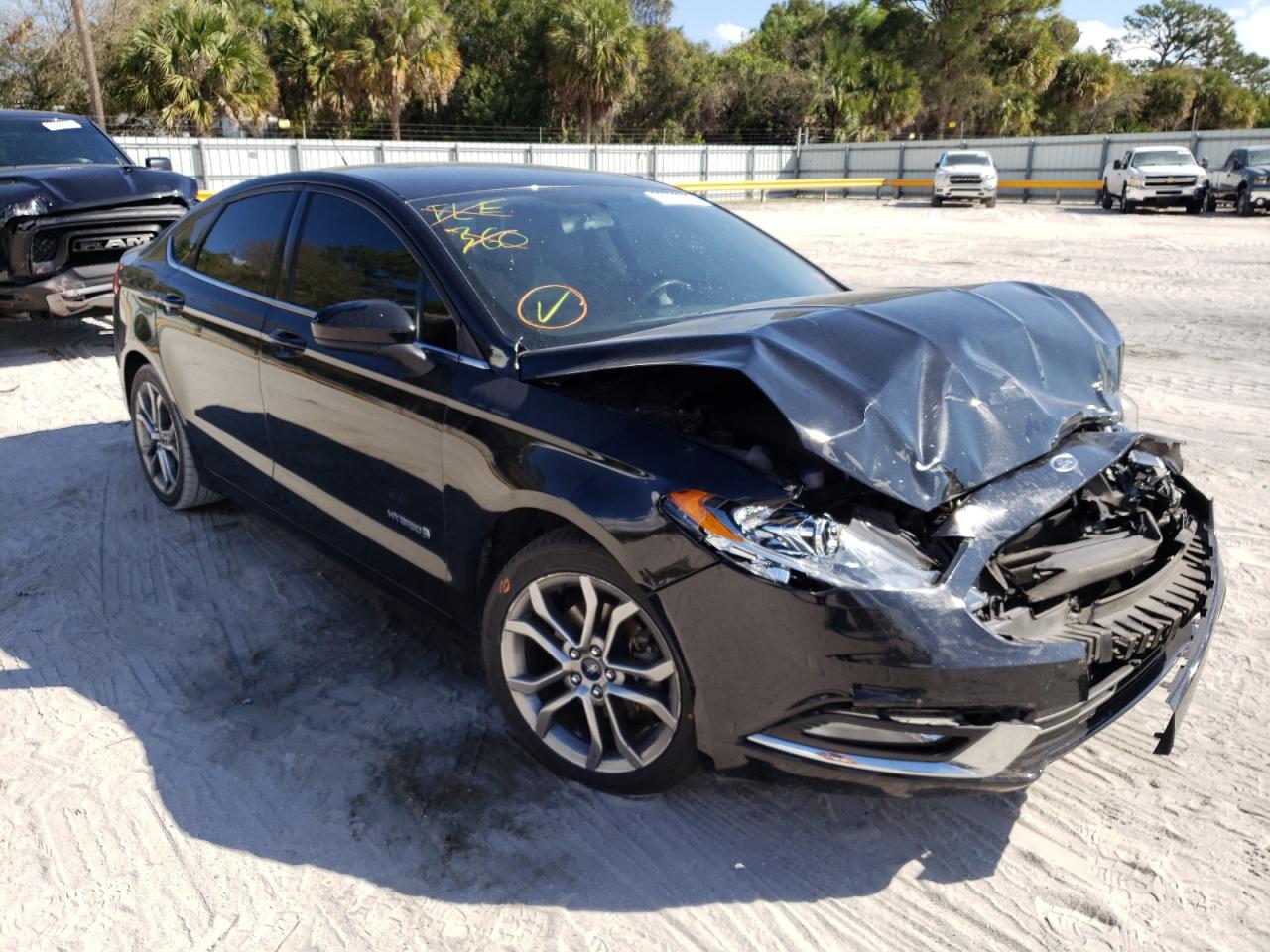 FORD FUSION SE 2017 with VIN 3FA6P0LU9HR233154 - Photo from auction
