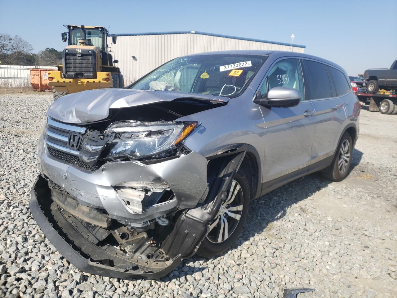 Photo 2 from auction – 2017 HONDA PILOT EXL with VIN 5FNYF5H52HB003719