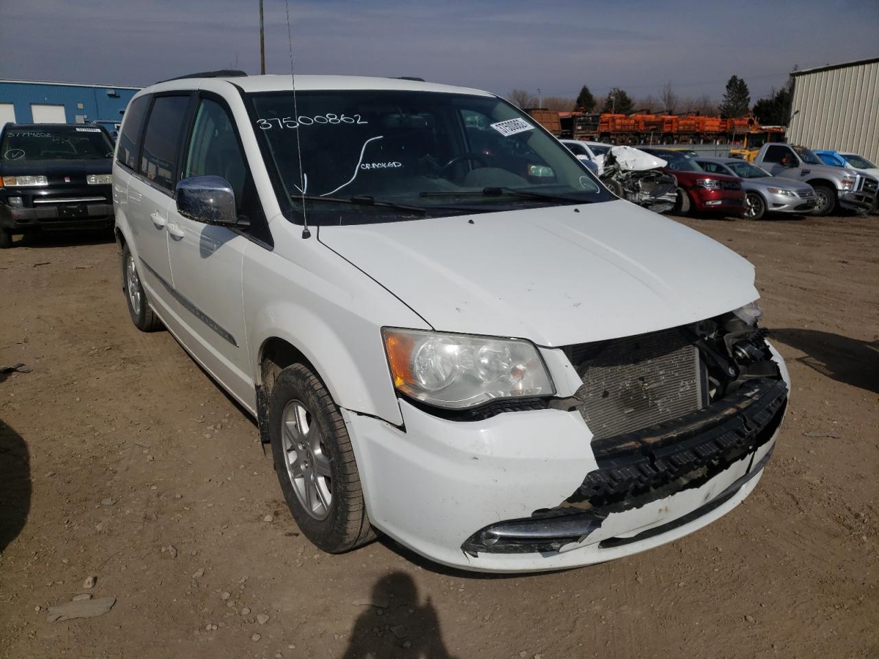 CHRYSLER TOWN & COU 2011 with VIN 2A4RR8DG7BR690089 - Photo from auction