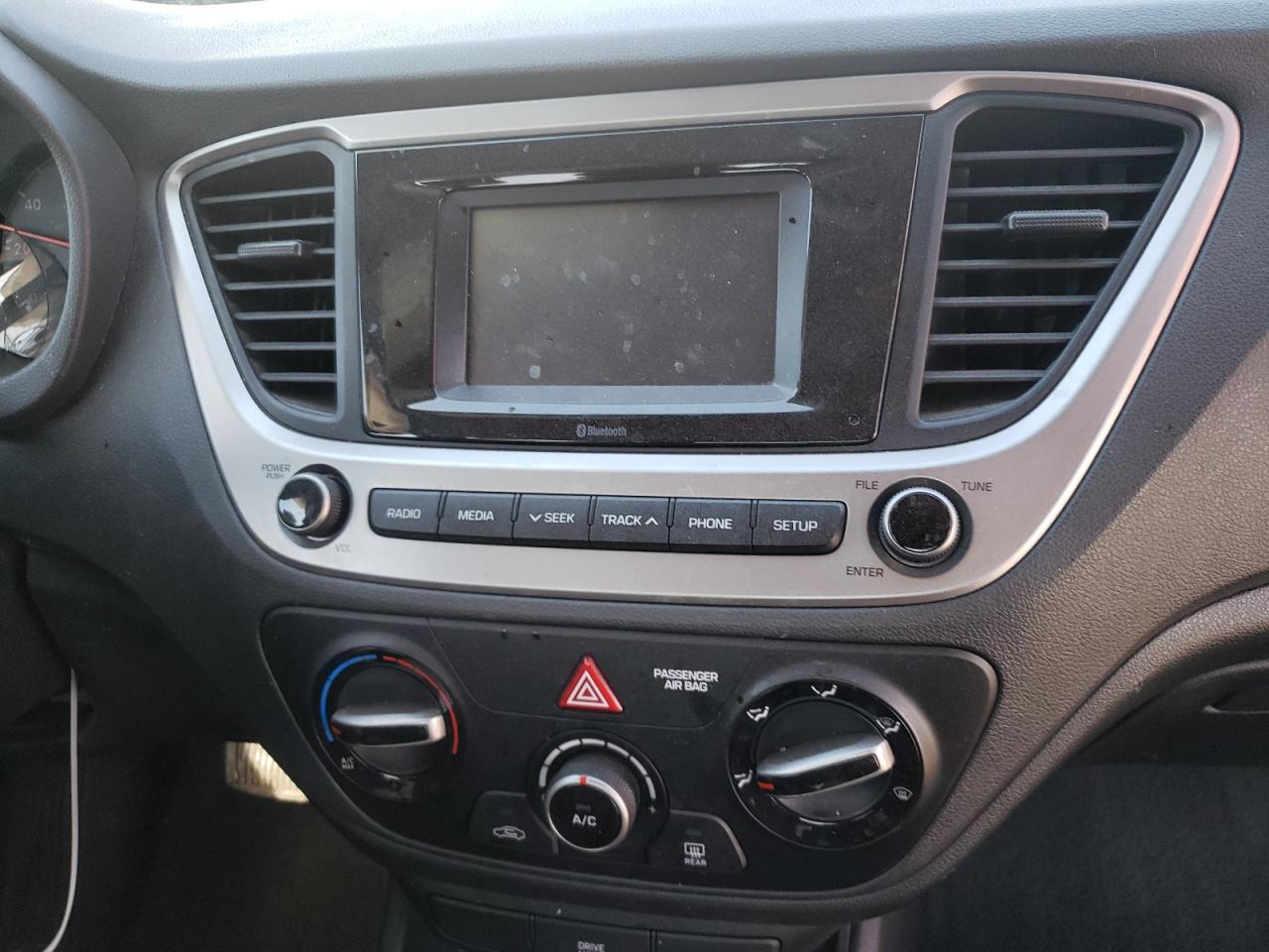 Photo 9 from auction – 2018 HYUNDAI ACCENT SE with VIN 3KPC24A31JE016269