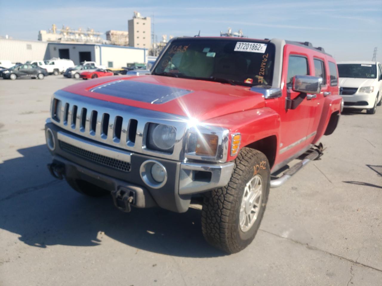 Photo 2 from auction – 2007 HUMMER H3 with VIN 5GTDN13E278100766