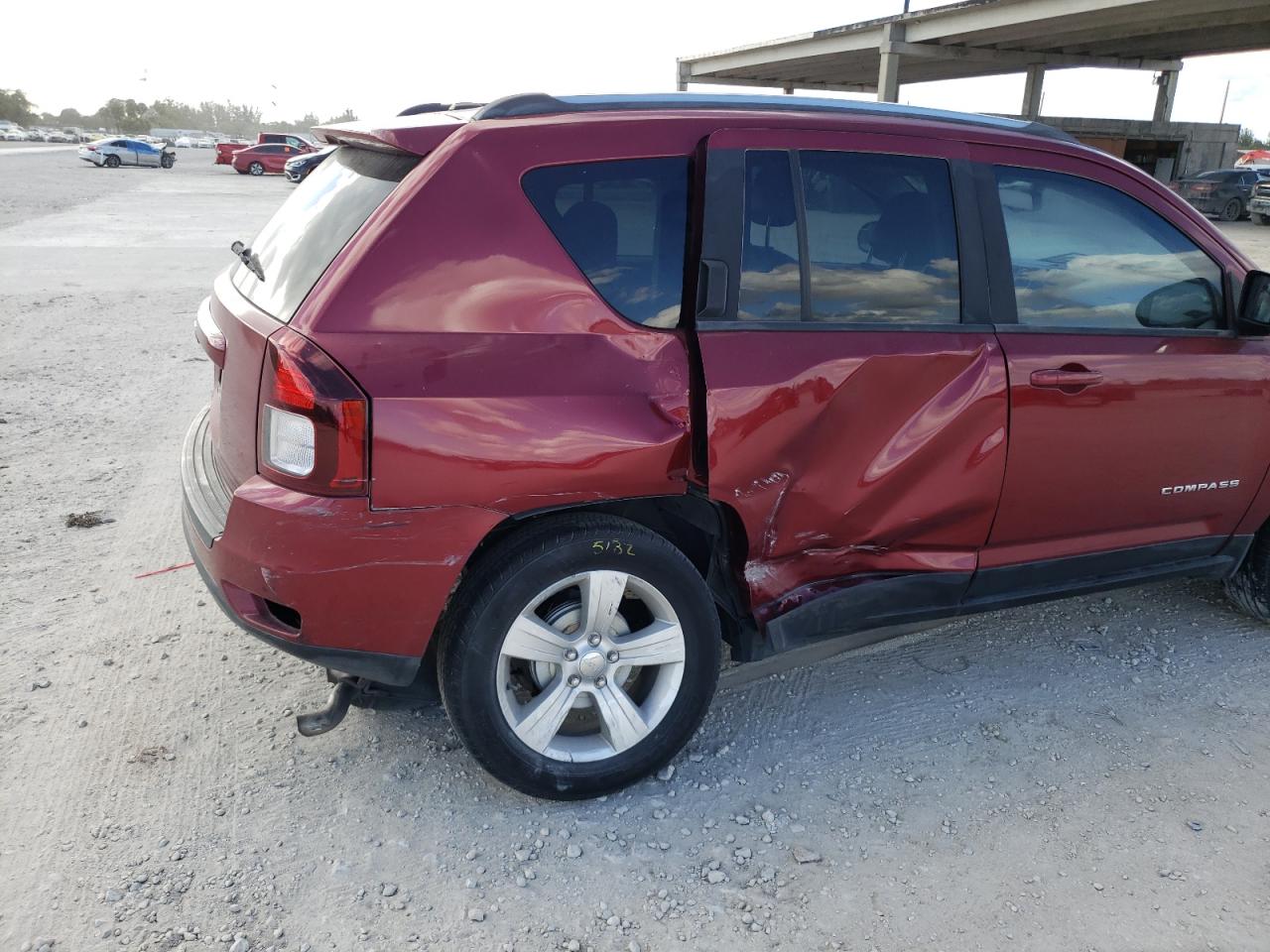 Photo 9 from auction – 2014 JEEP COMPASS SP with VIN 1C4NJCBA8ED626874