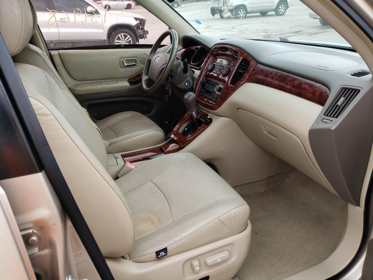 Photo 5 from auction – 2006 TOYOTA HIGHLANDER with VIN JTEDP21A760096102