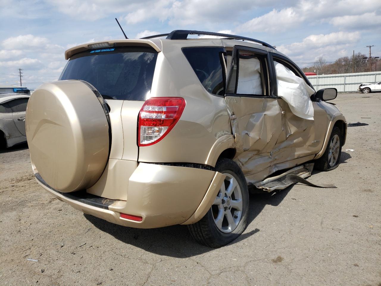 Photo 4 from auction – 2011 TOYOTA RAV4 LIMIT with VIN JTMYF4DVXB5039831