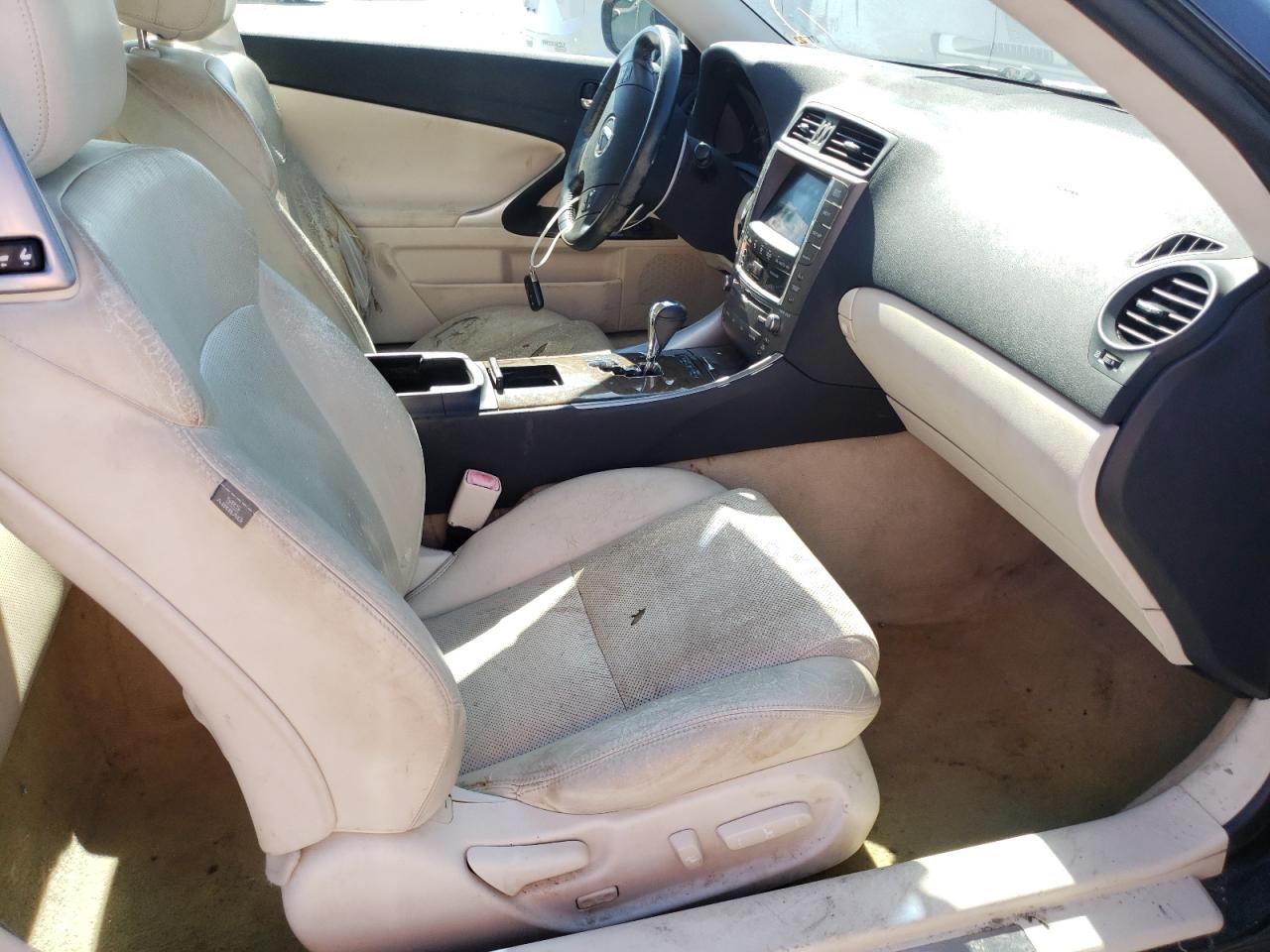 Photo 5 from auction – 2010 LEXUS IS350 with VIN JTHFE2C25A2503189