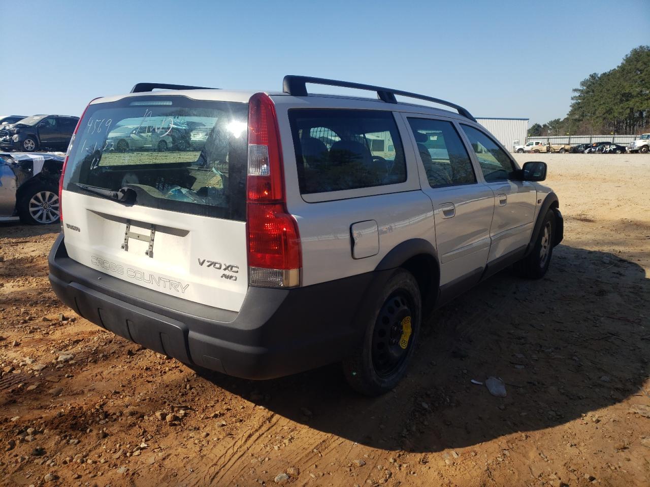 Photo 4 from auction – 2002 VOLVO V70 XC with VIN YV1SZ58D321074569