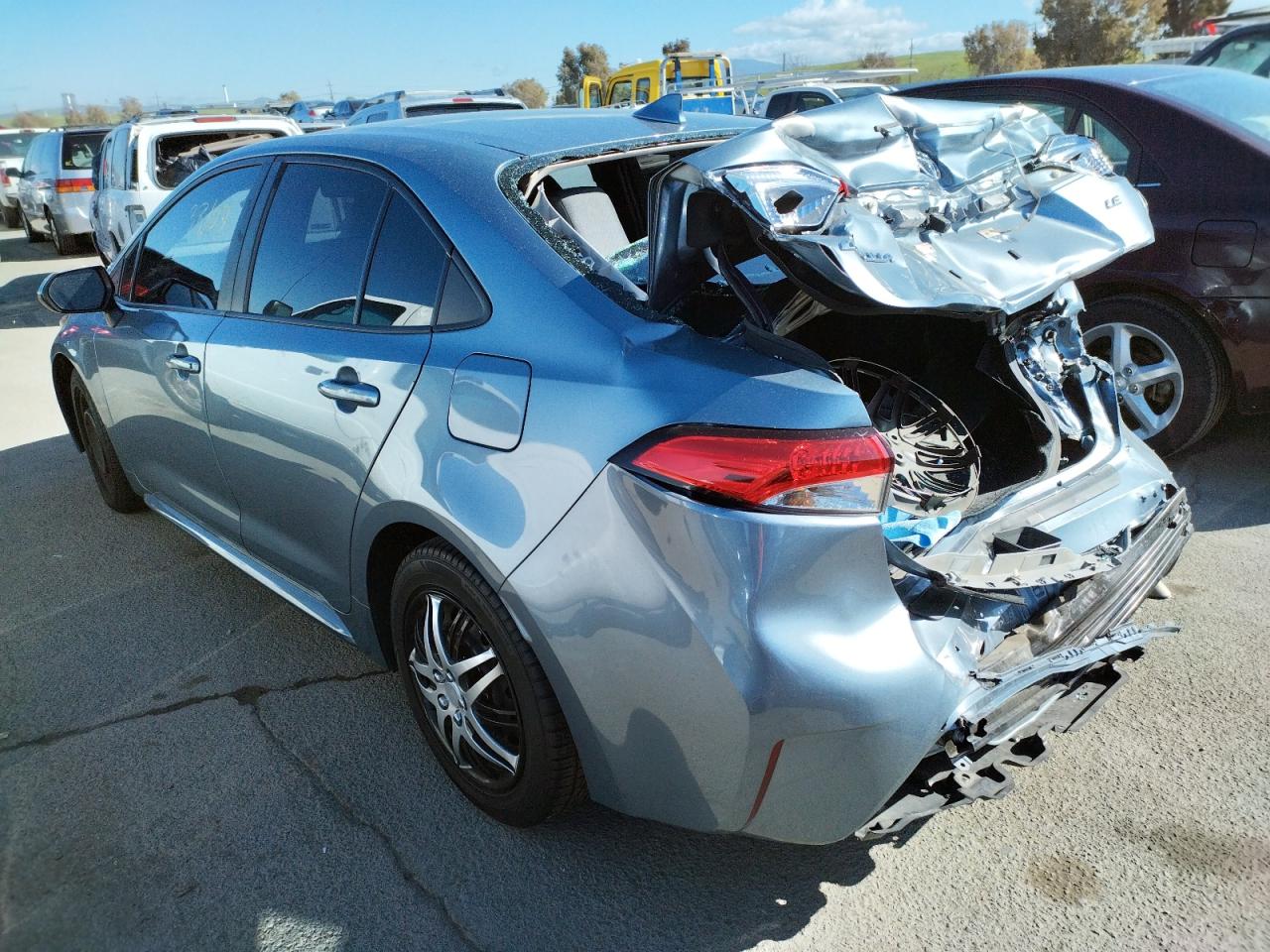Photo 3 from auction – 2020 TOYOTA COROLLA LE with VIN 5YFEPRAE3LP048800