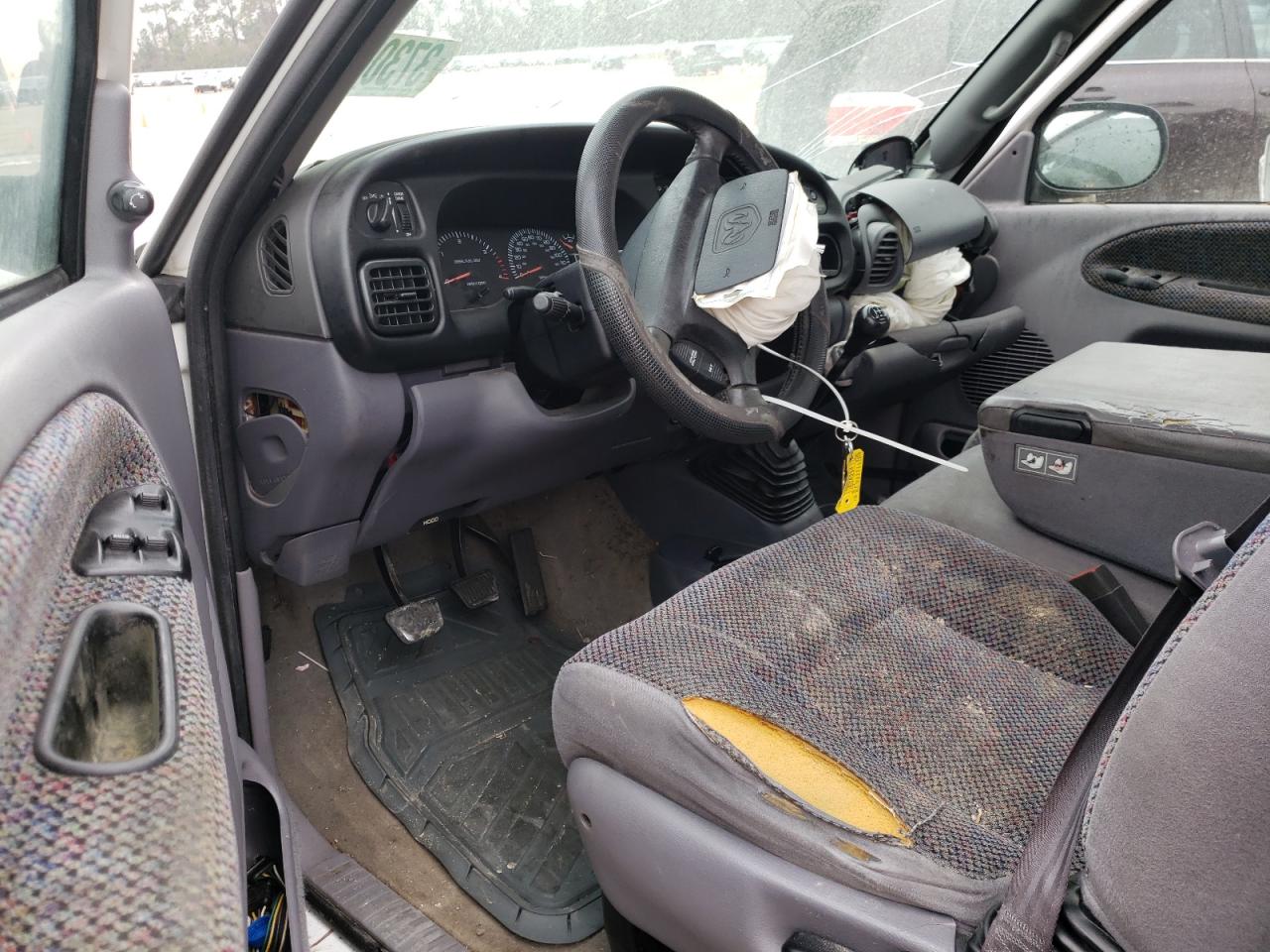 Photo 9 from auction – 2002 DODGE RAM 2500 with VIN 3B7KC23602M303033