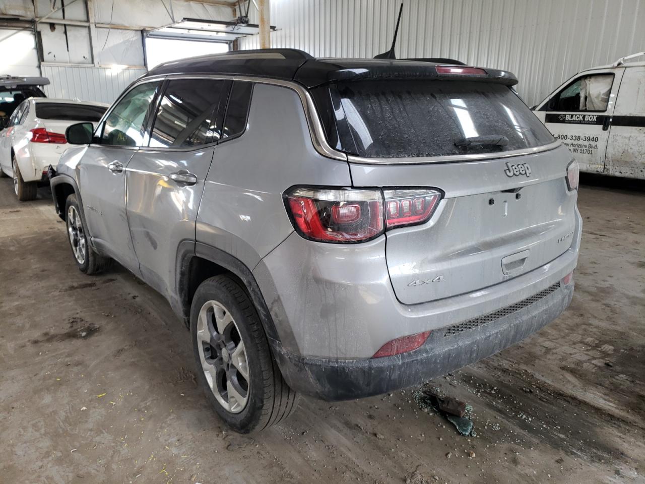 Photo 3 from auction – 2018 JEEP COMPASS LI with VIN 3C4NJDCB3JT252417