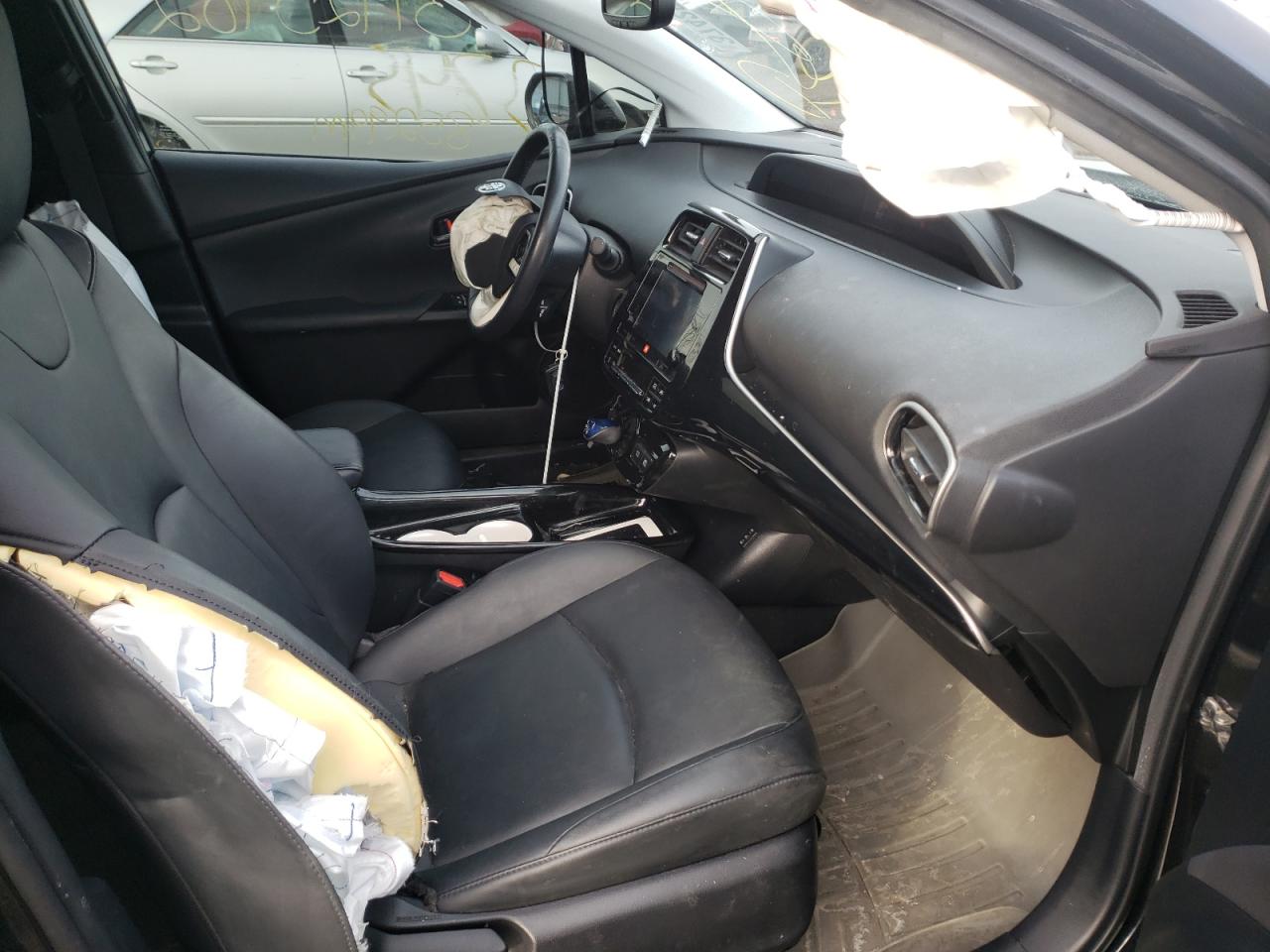 Photo 5 from auction – 2016 TOYOTA PRIUS with VIN JTDKARFU1G3028659