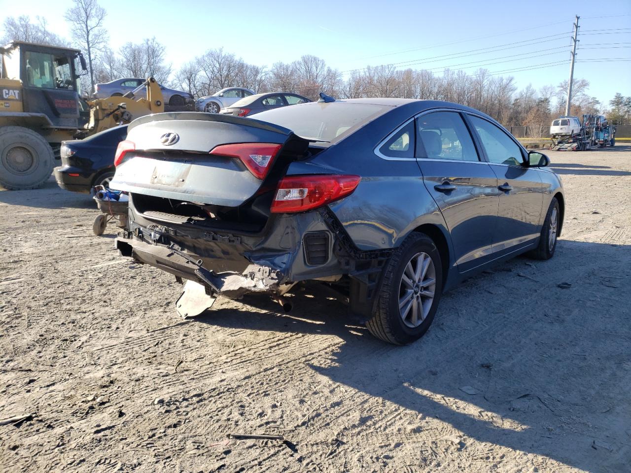 Photo 4 from auction – 2016 HYUNDAI SONATA SE with VIN 5NPE24AF5GH381268