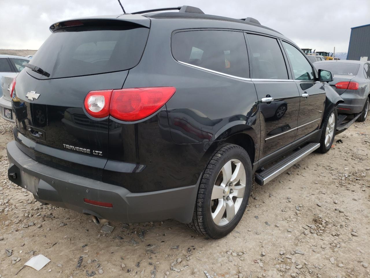 Photo 4 from auction – 2012 CHEVROLET TRAVERSE L with VIN 1GNKVLED3CJ290442