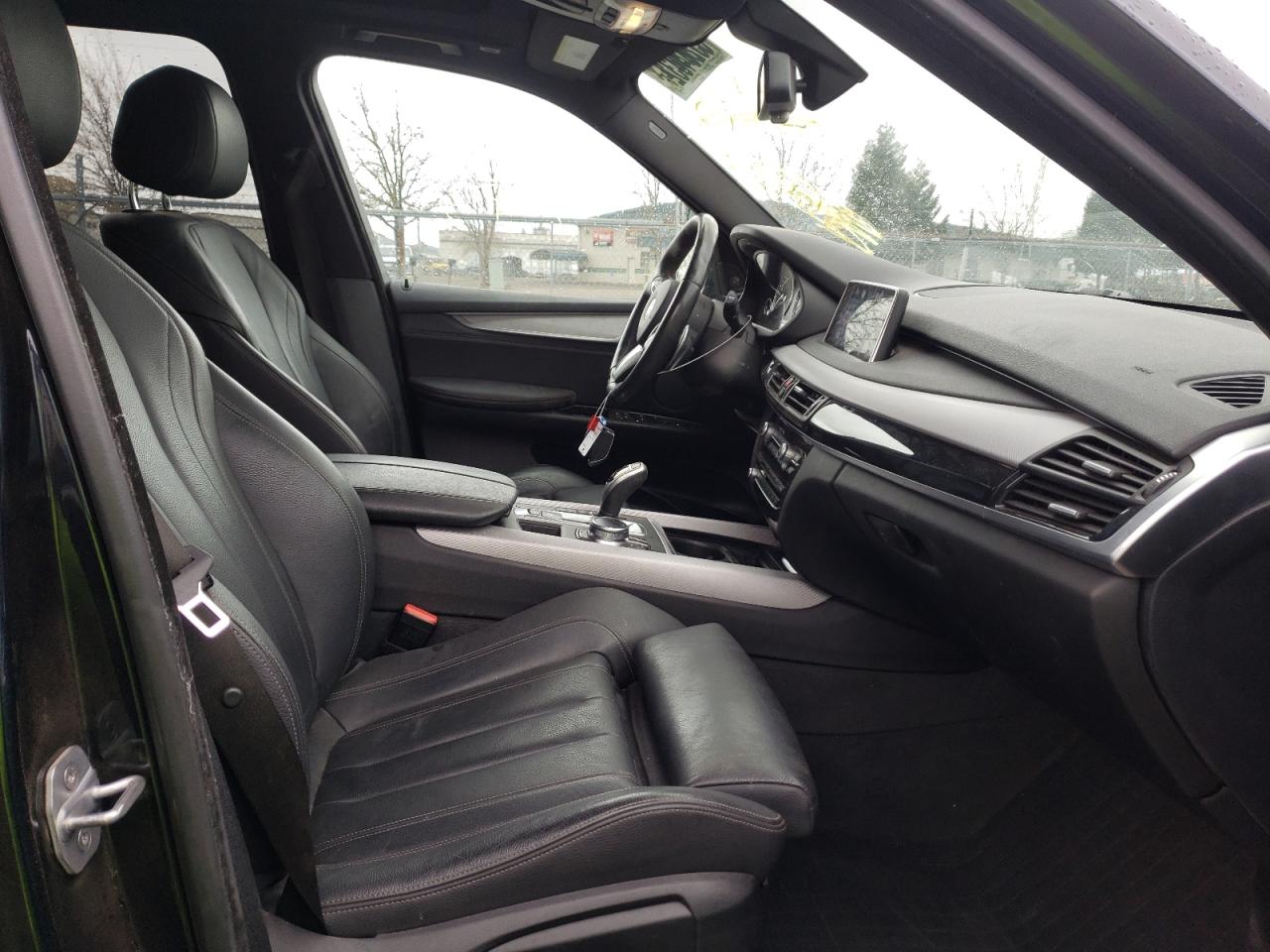 Photo 5 from auction – 2017 BMW X5 XDRIVE3 with VIN 5UXKR0C35H0X77501