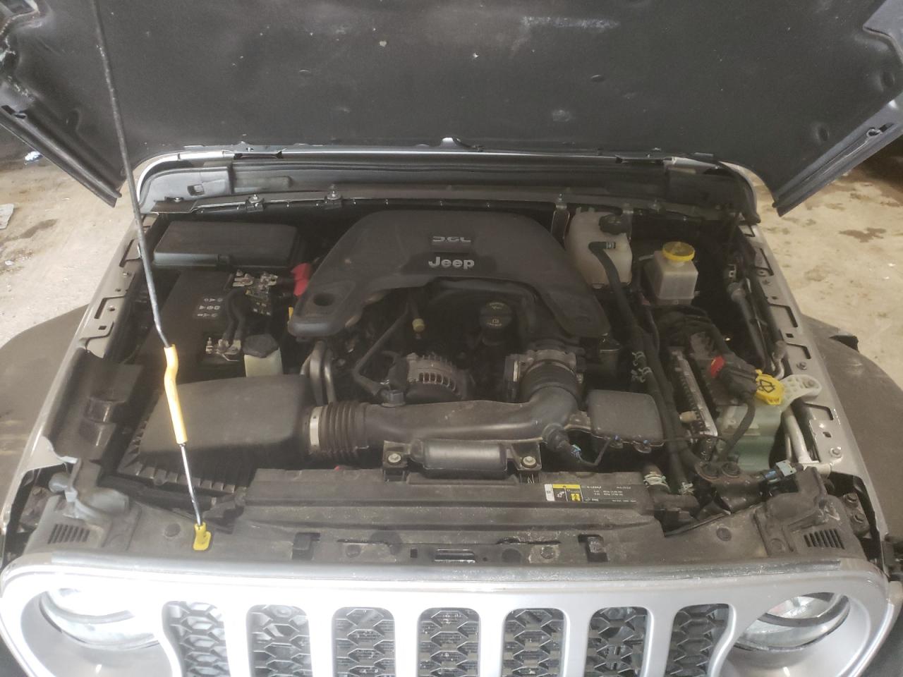 Photo 7 from auction – 2020 JEEP GLADIATOR with VIN 1C6HJTAG2LL116128