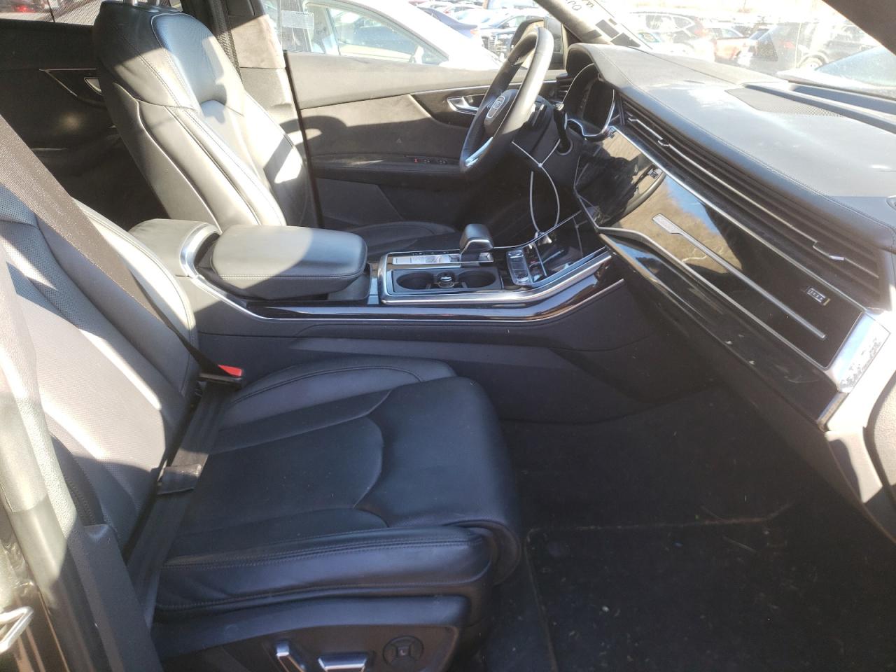 Photo 5 from auction – 2019 AUDI Q8 PRESTIG with VIN WA1CVAF11KD032207