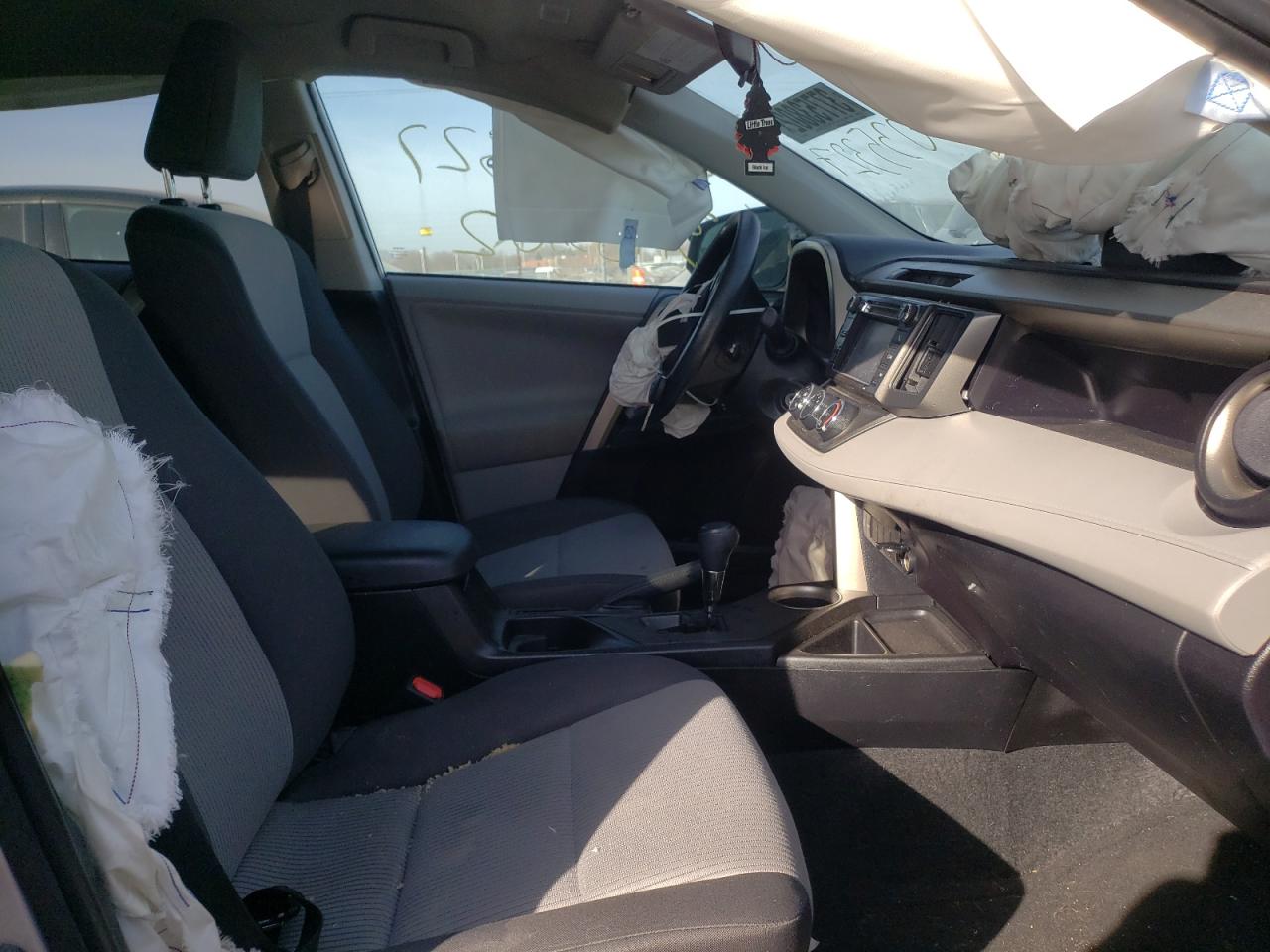 Photo 5 from auction – 2013 TOYOTA RAV4 LE with VIN 2T3ZFREV7DW035327