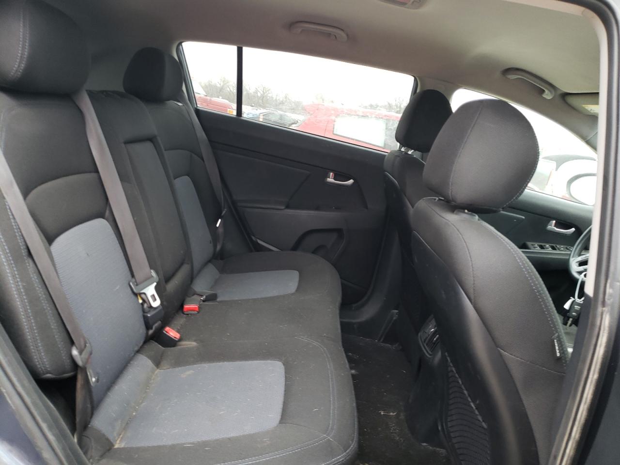 Photo 6 from auction – 2015 KIA SPORTAGE L with VIN KNDPBCAC7F7686895