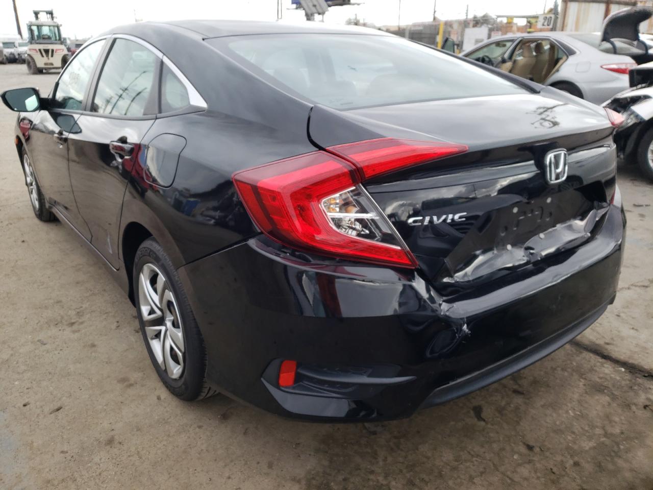 Photo 3 from auction – 2016 HONDA CIVIC LX with VIN 19XFC2F55GE236256