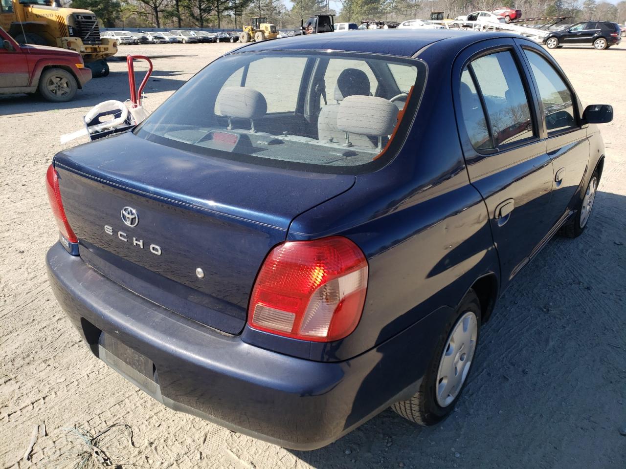 Photo 4 from auction – 2002 TOYOTA ECHO with VIN JTDBT123825030396