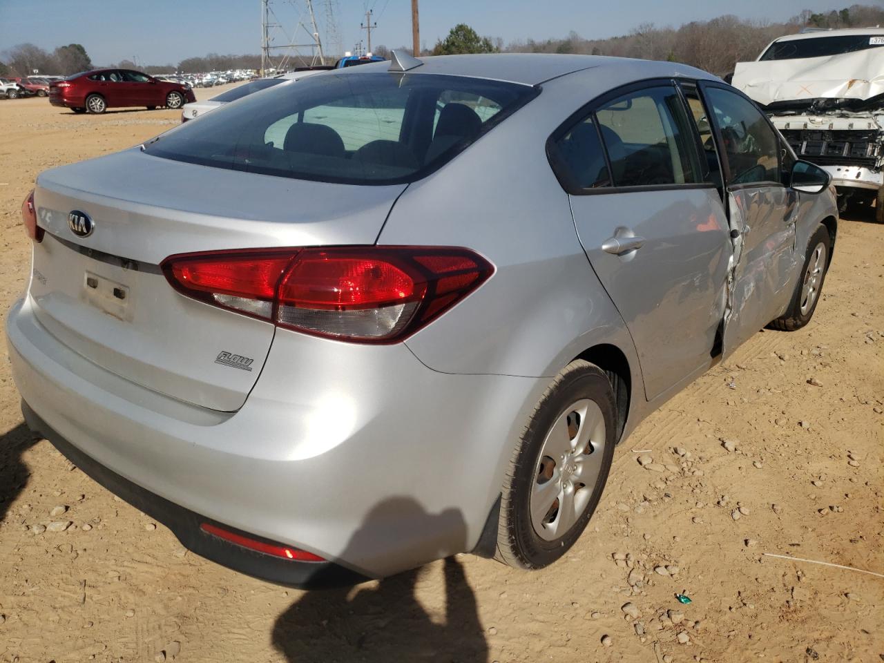 Photo 4 from auction – 2017 KIA FORTE LX with VIN 3KPFK4A79HE029992