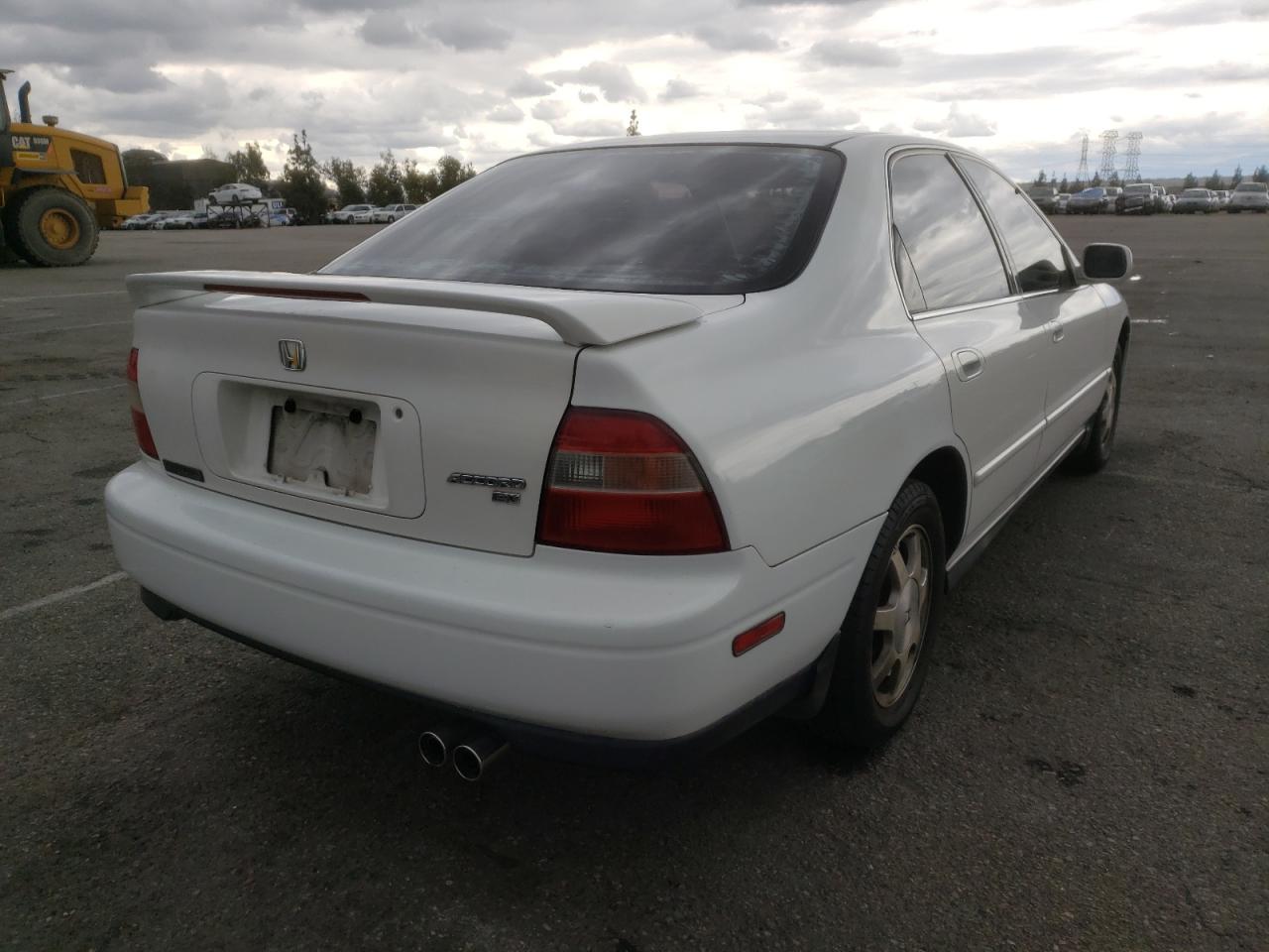 Photo 4 from auction – 1994 HONDA ACCORD EX with VIN JHMCD565XRC004780