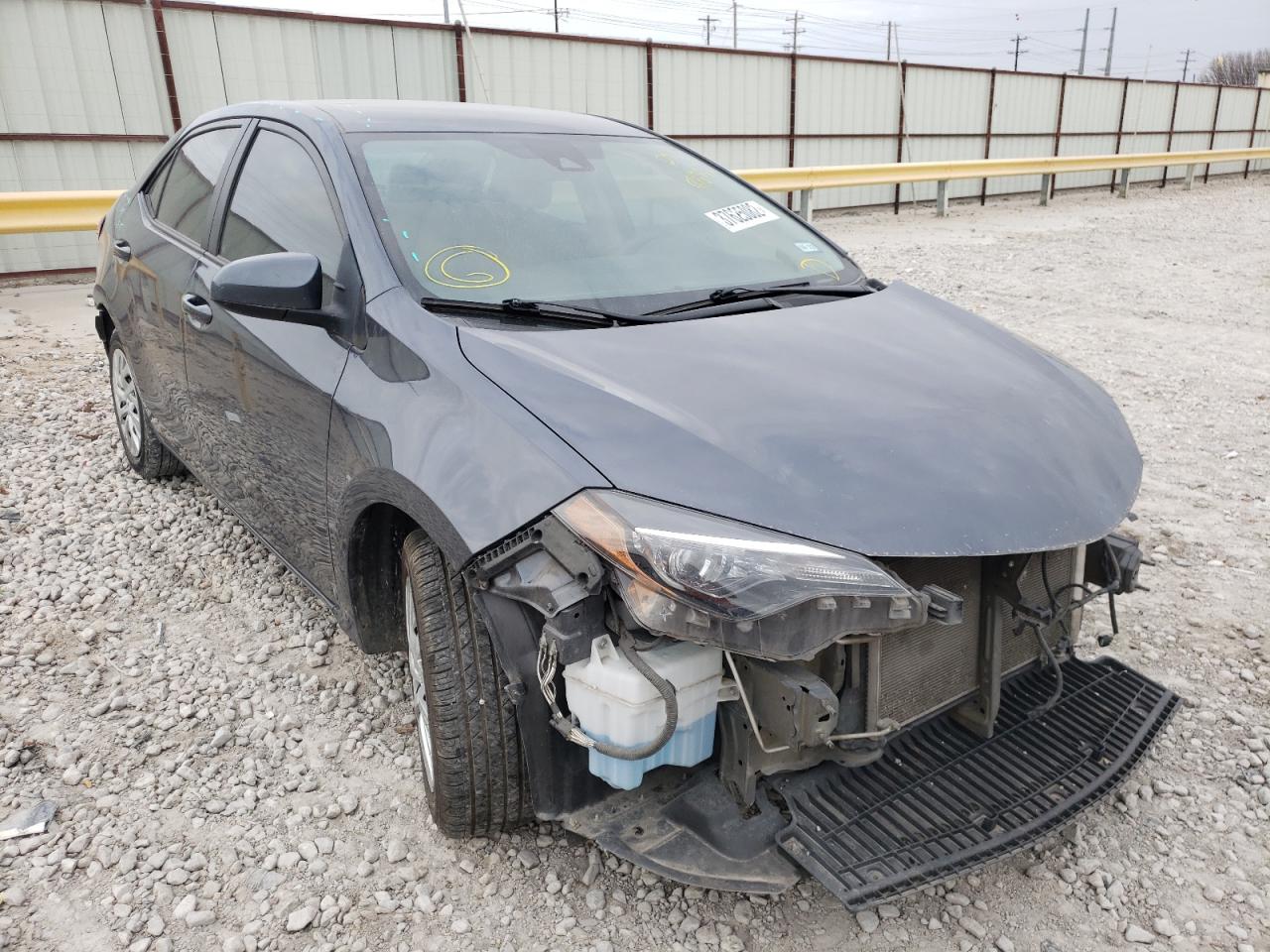 TOYOTA COROLLA L 2018 with VIN 5YFBURHE6JP846755 - Photo from auction