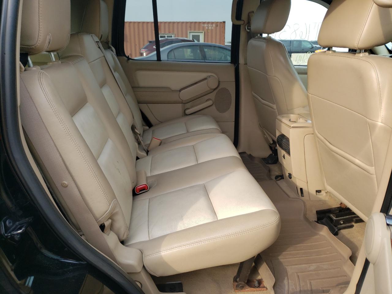Photo 6 from auction – 2006 FORD EXPLORER E with VIN 1FMEU74E76ZA11988