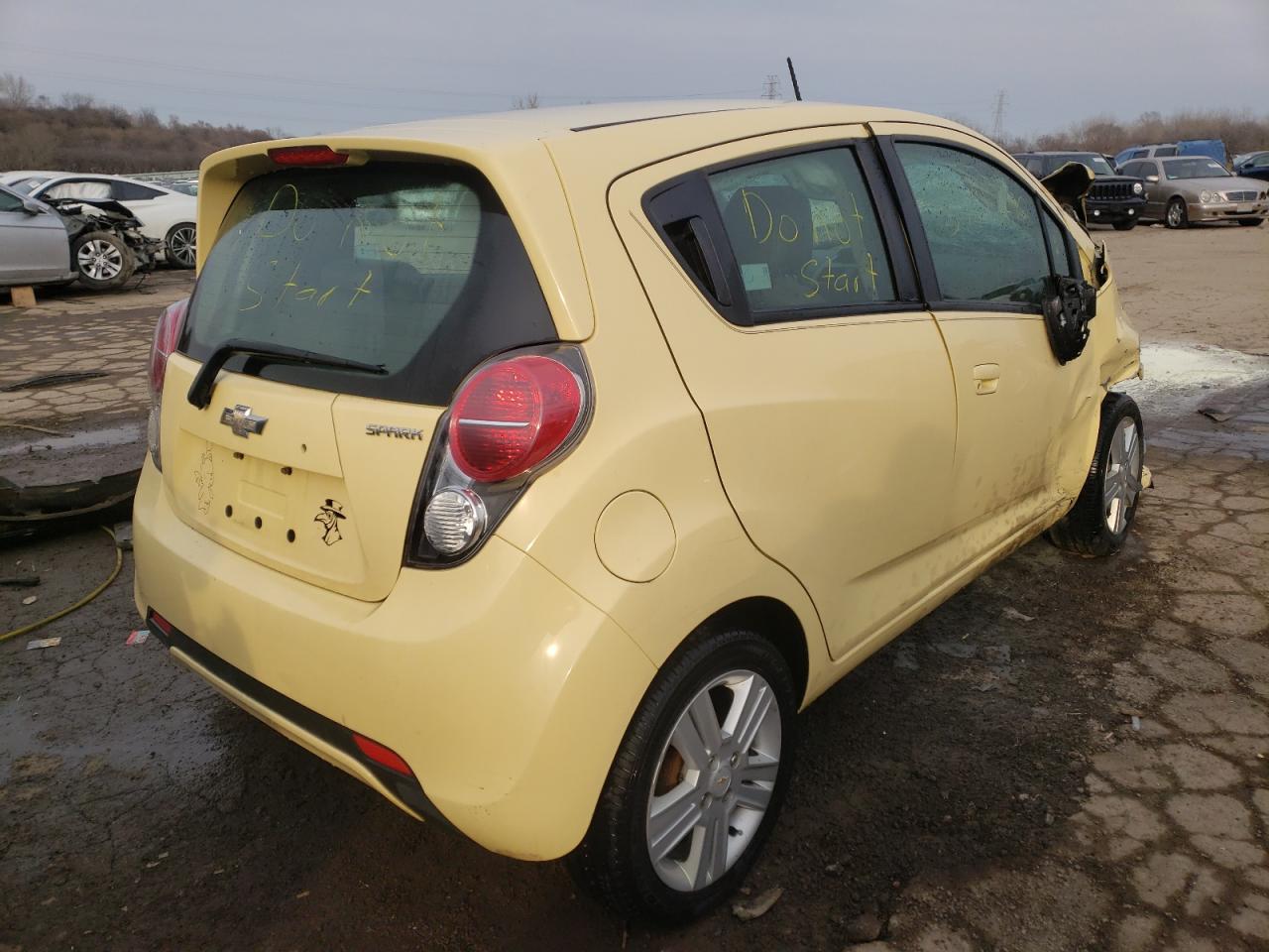 Photo 4 from auction – 2014 CHEVROLET SPARK LS with VIN KL8CB6S90EC433080