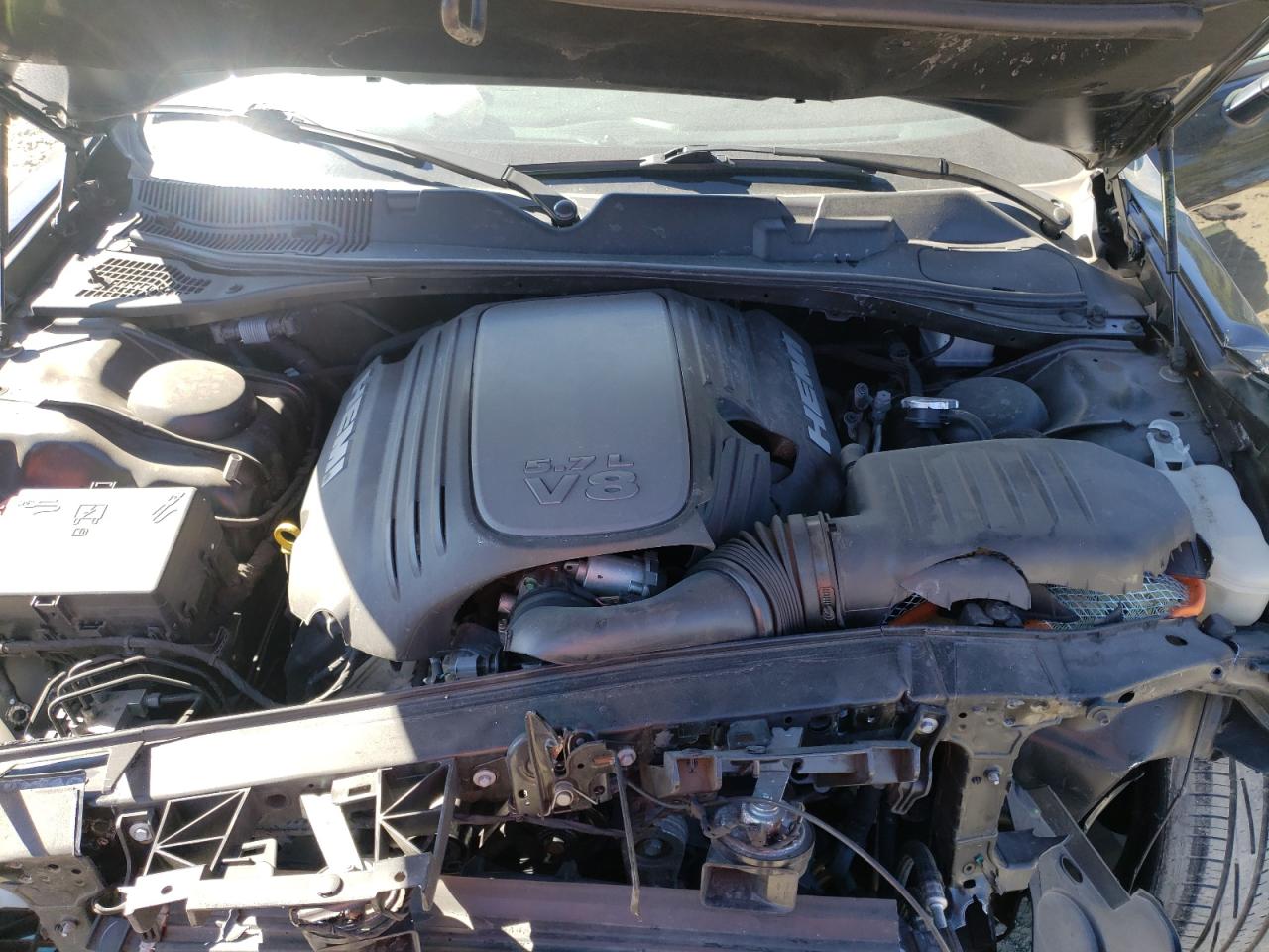 Photo 7 from auction – 2019 DODGE CHALLENGER with VIN 2C3CDZBT4KH748024