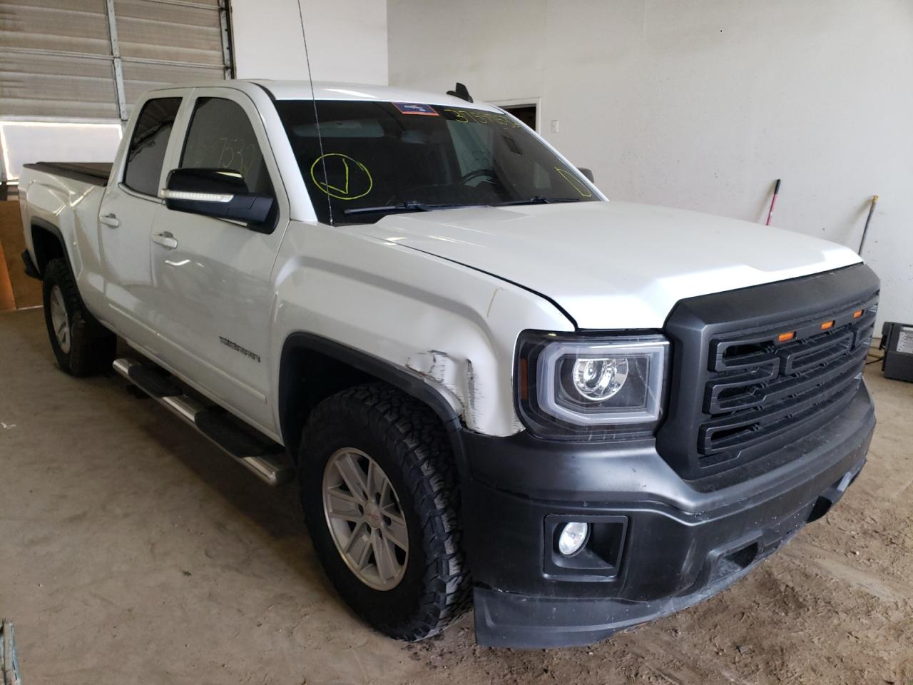 Photo 1 from auction – 2015 GMC SIERRA C15 with VIN 1GTR1UEC2FZ154910