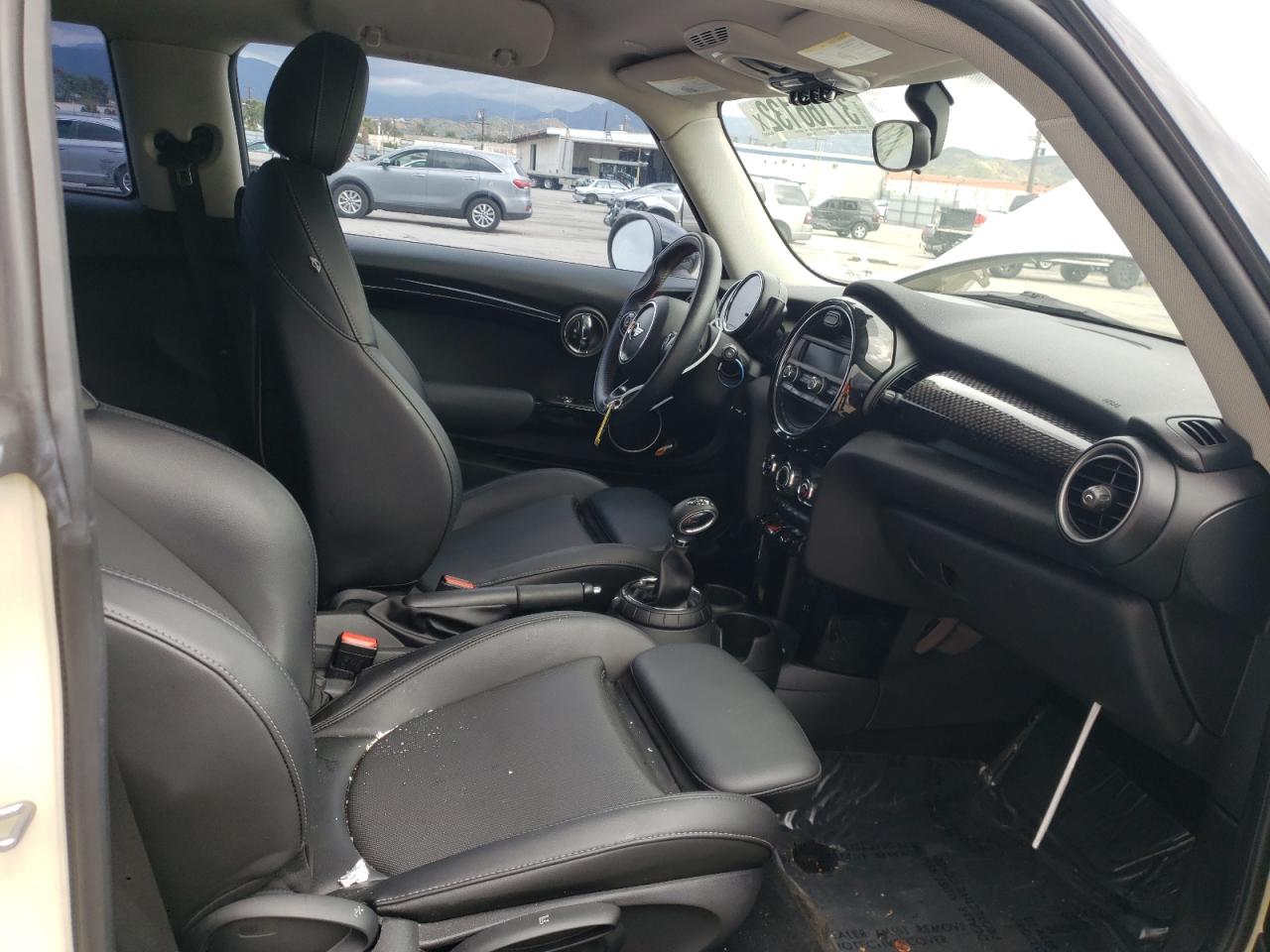 Photo 5 from auction – 2014 MINI COOPER S with VIN WMWXM7C57ET986598