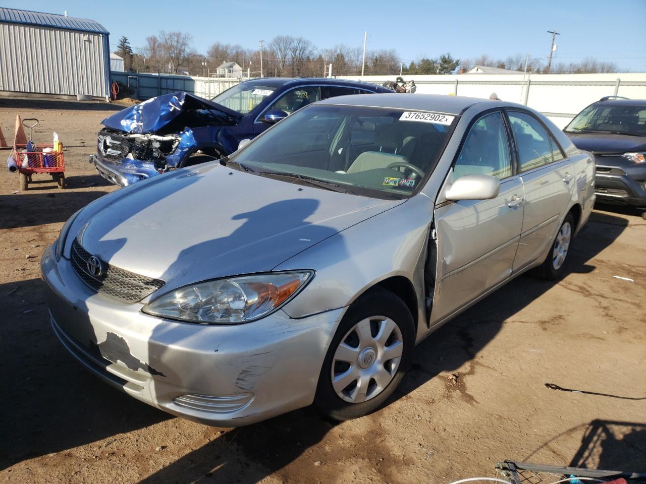 Photo 2 from auction – 2002 TOYOTA CAMRY with VIN 4T1BE32K32U511672