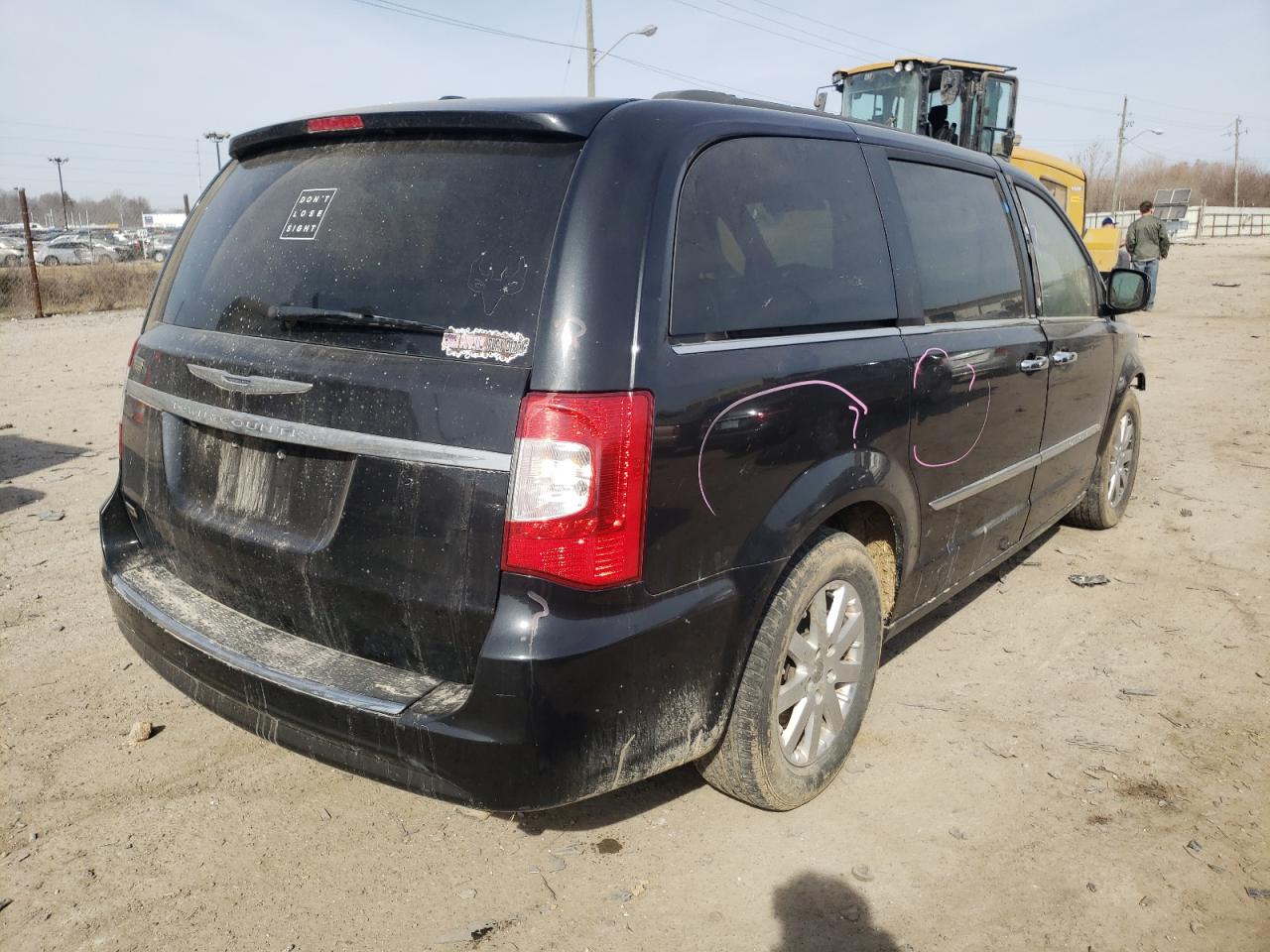 Photo 4 from auction – 2014 CHRYSLER TOWN & COU with VIN 2C4RC1BG6ER246756