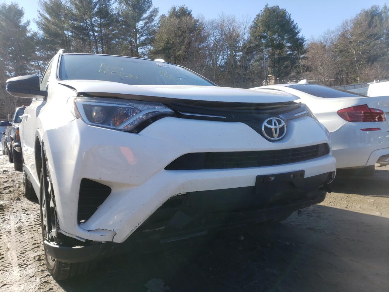 Photo 9 from auction – 2016 TOYOTA RAV4 LE with VIN 2T3BFREV7GW497182