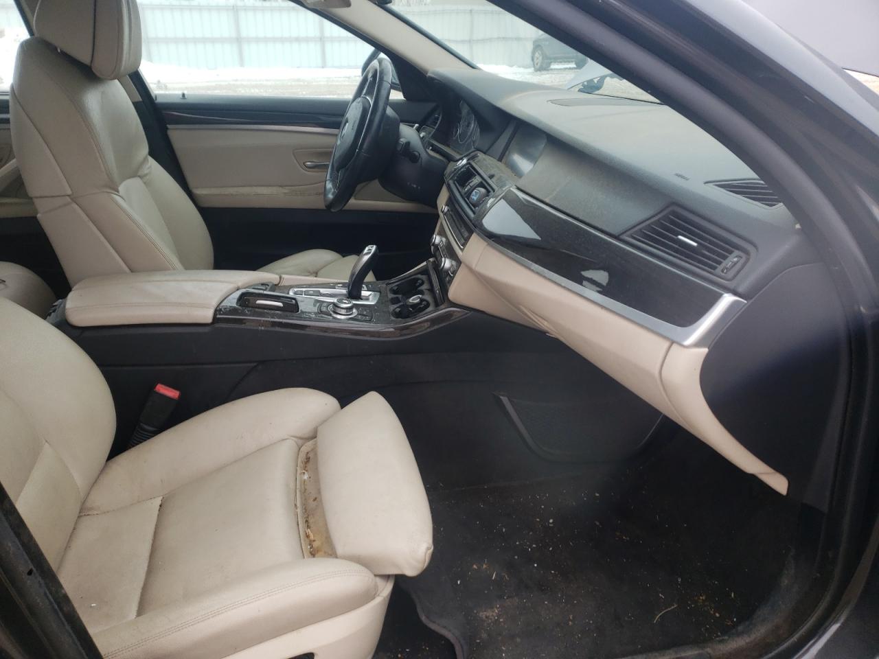 Photo 5 from auction – 2011 BMW 528 I with VIN WBAFR1C5XBC746340