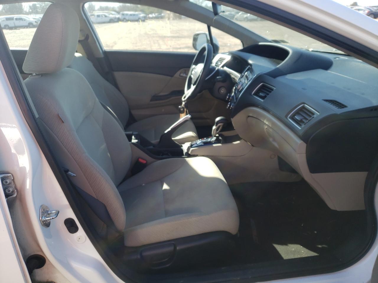 Photo 5 from auction – 2013 HONDA CIVIC LX with VIN 2HGFB2F56DH538630