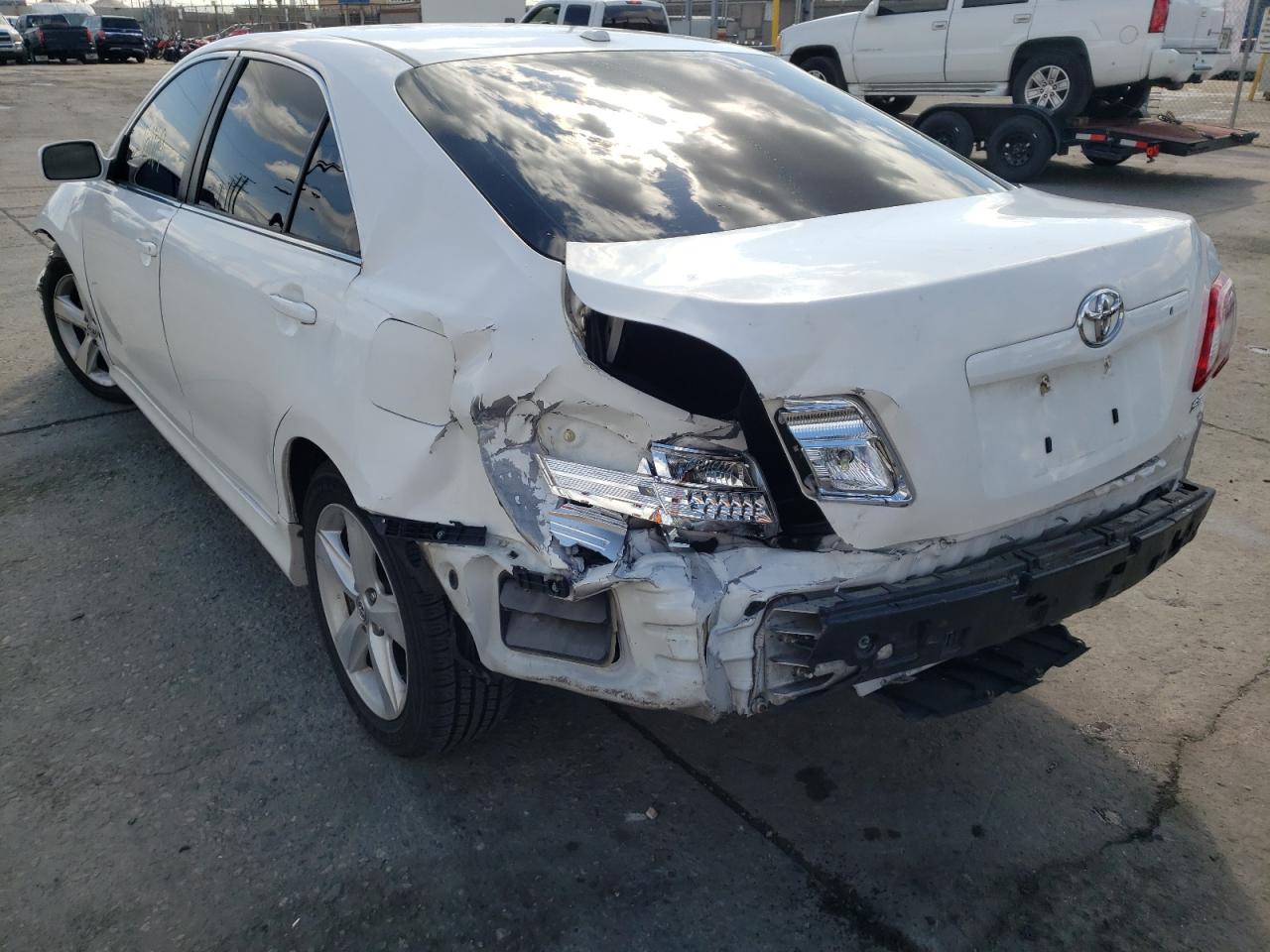 Photo 3 from auction – 2011 TOYOTA CAMRY BASE with VIN 4T1BF3EK7BU774238