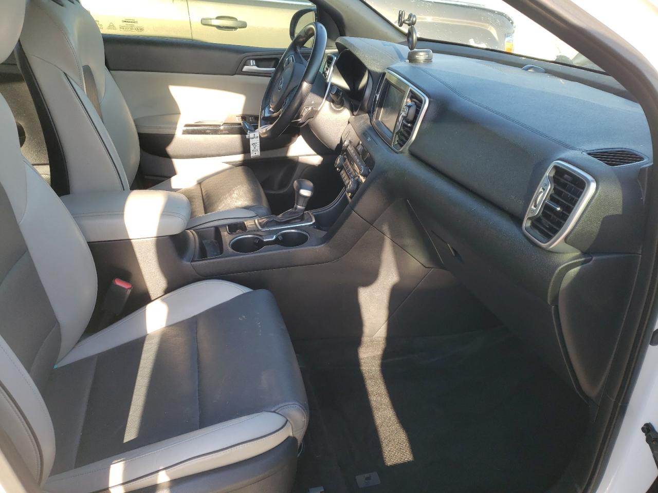 Photo 5 from auction – 2018 KIA SPORTAGE E with VIN KNDPN3AC2J7427618