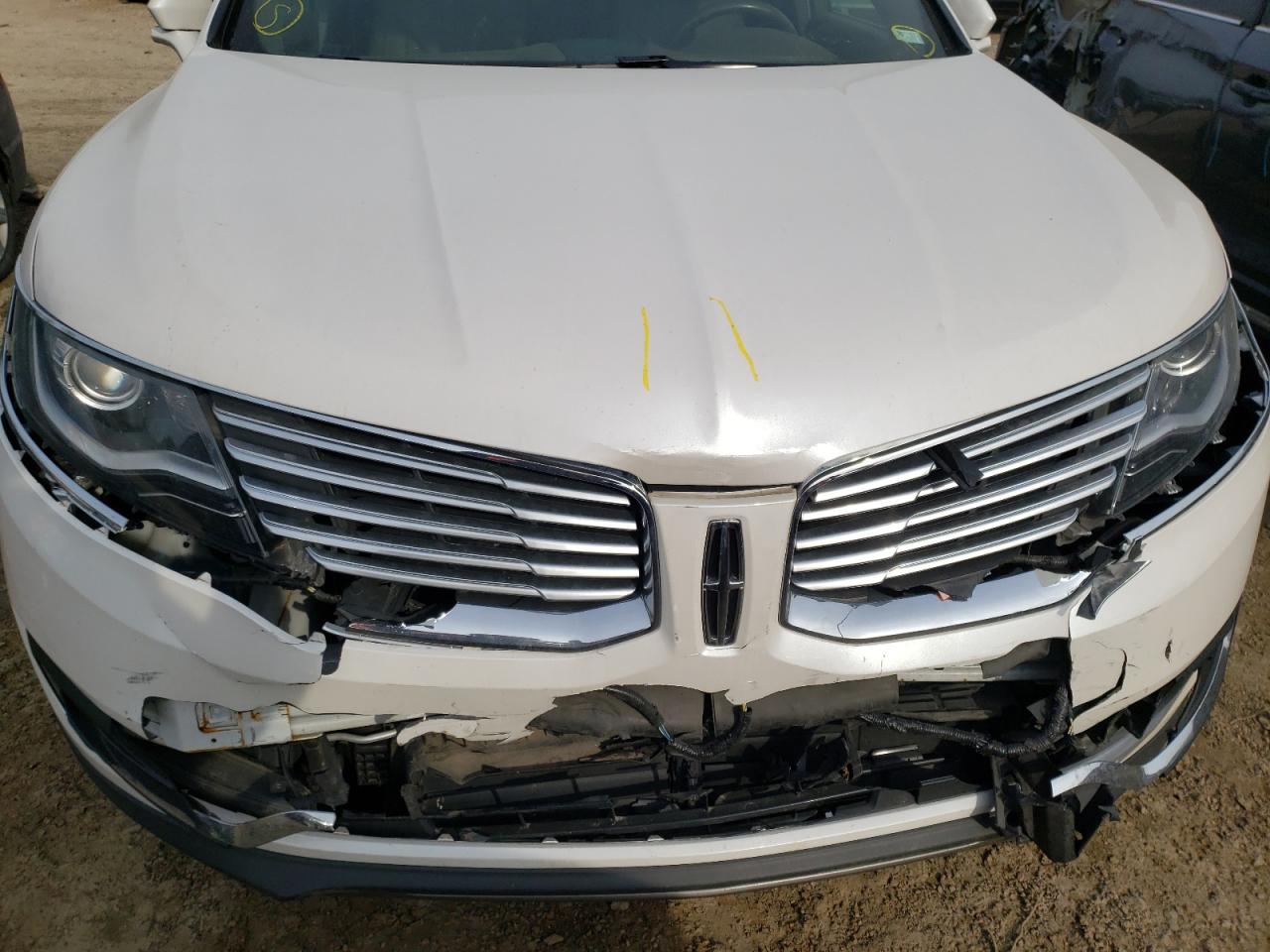 Photo 9 from auction – 2017 LINCOLN MKX RESERV with VIN 2LMPJ8LP5HBL25448