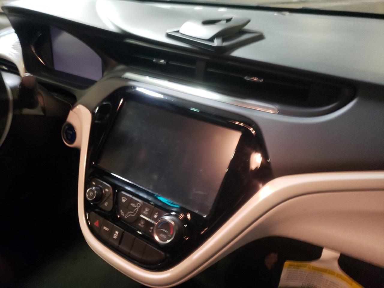 Photo 9 from auction – 2017 CHEVROLET BOLT EV PR with VIN 1G1FX6S02H4166703